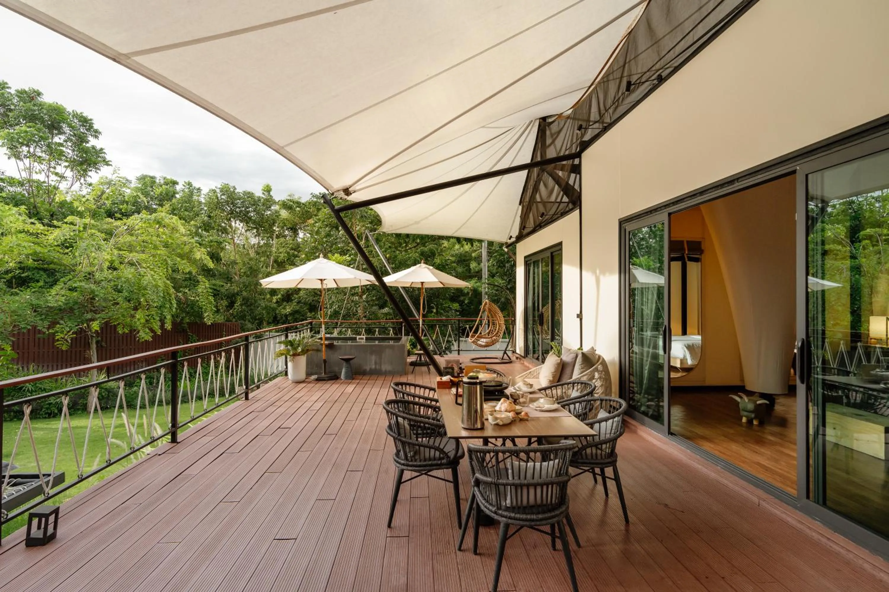 Patio in Te Mata Glamping