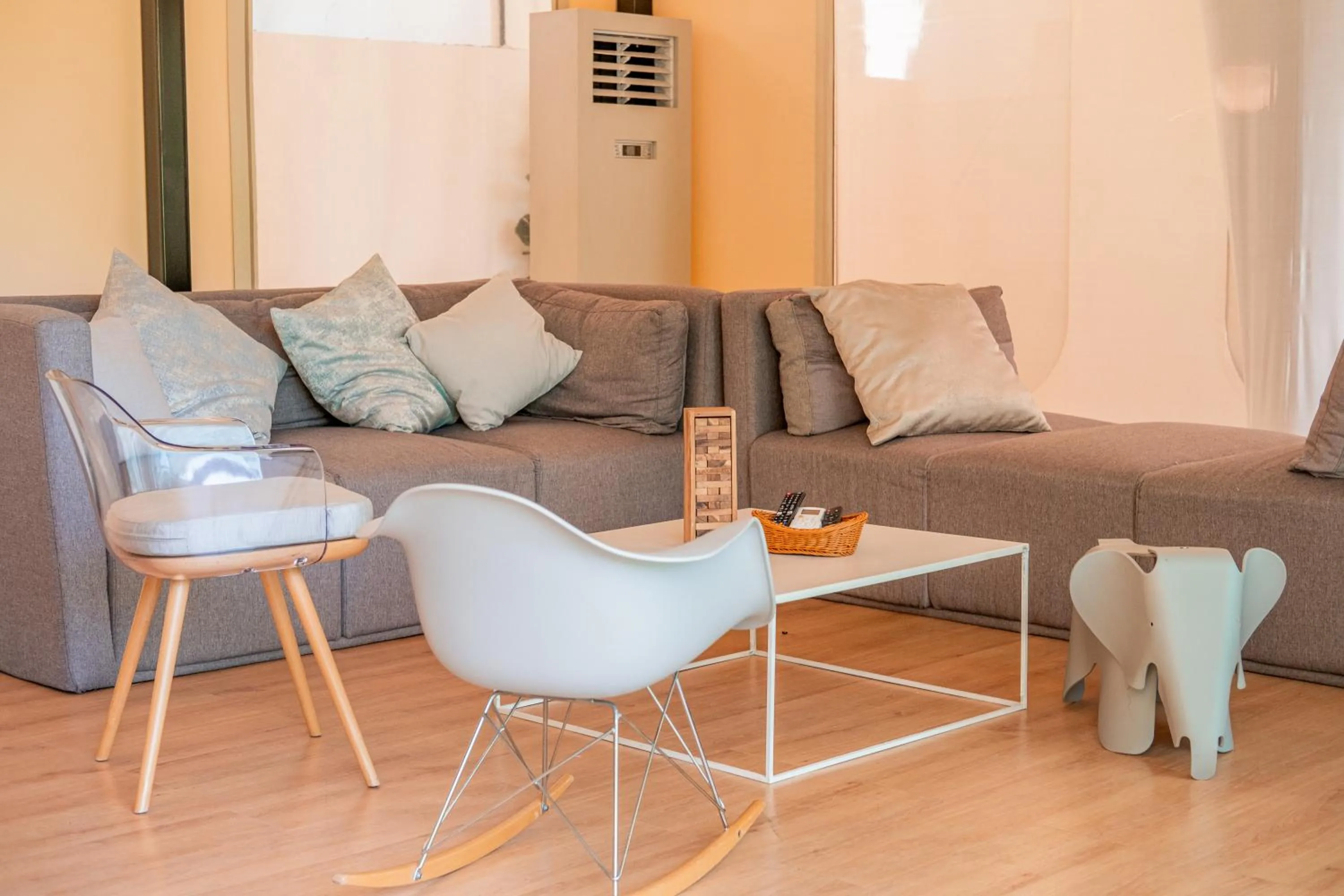 Living room in Te Mata Glamping