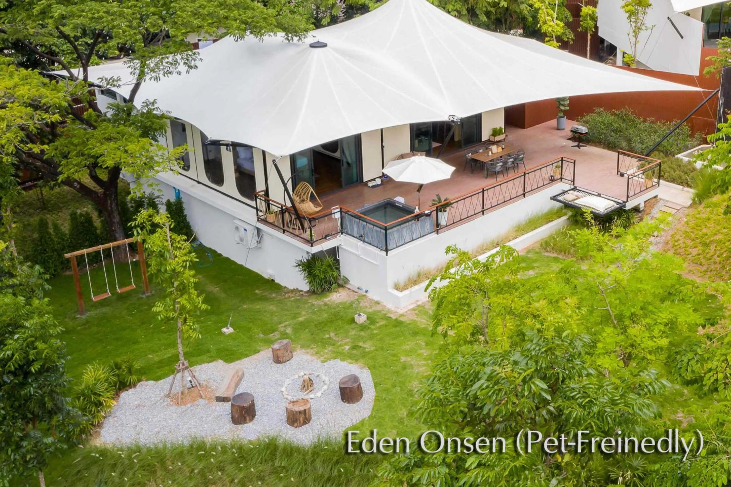 Pet-friendly One-Bedroom Villa in Te Mata Glamping