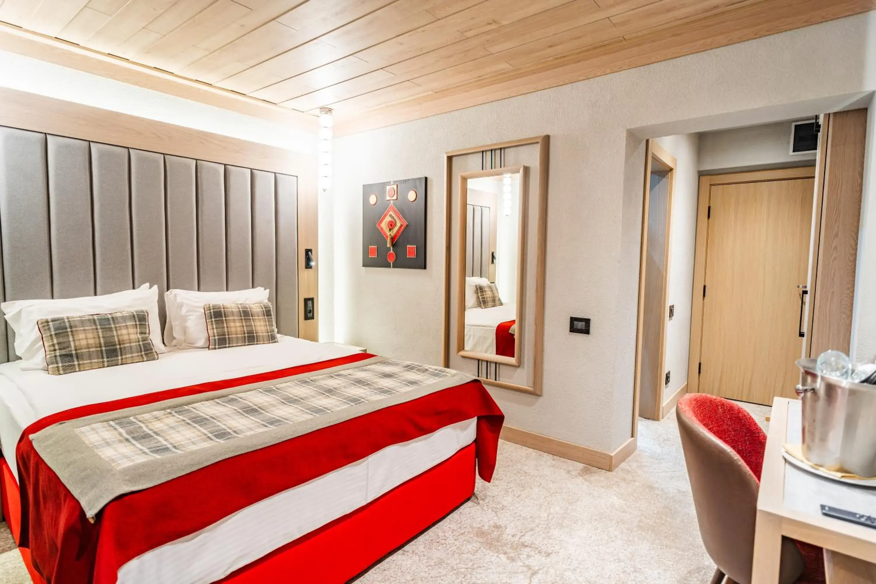 Deluxe Queen Room - Alpin Casa in Alpin Resort Hotel Deluxe Queen Room - Alpin Casa in Alpin Resort Hotel