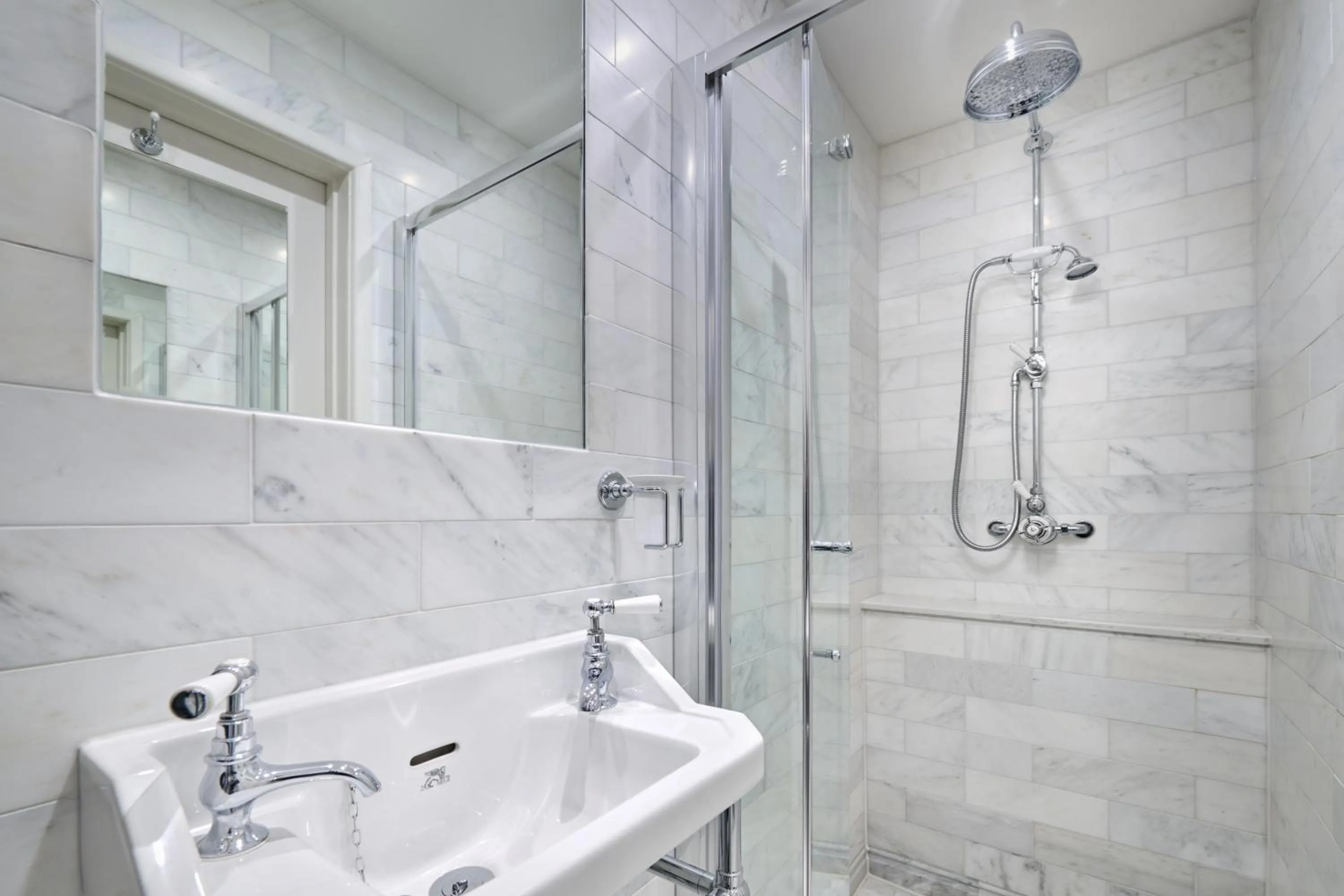 Bathroom in The Roseate Villa Bath