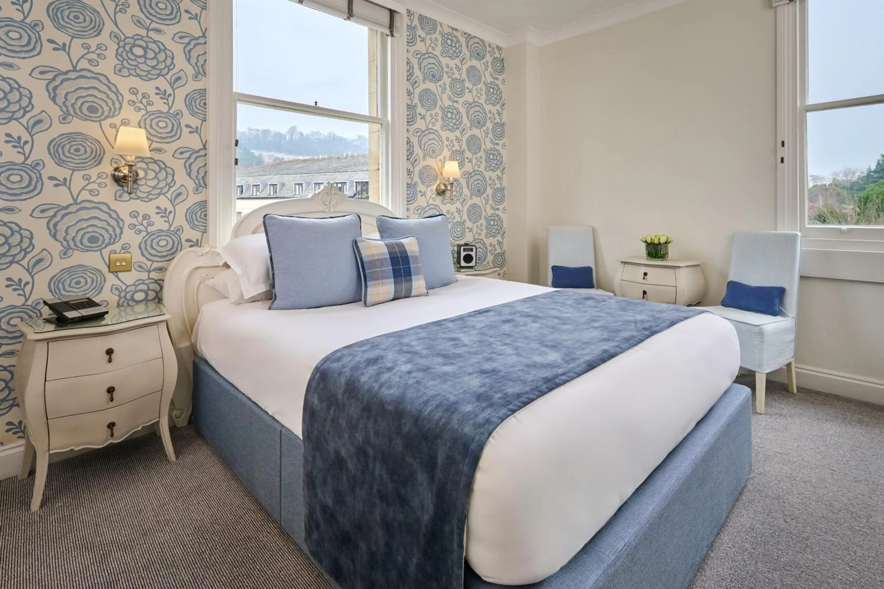 Bedroom, Bed in The Roseate Villa Bath