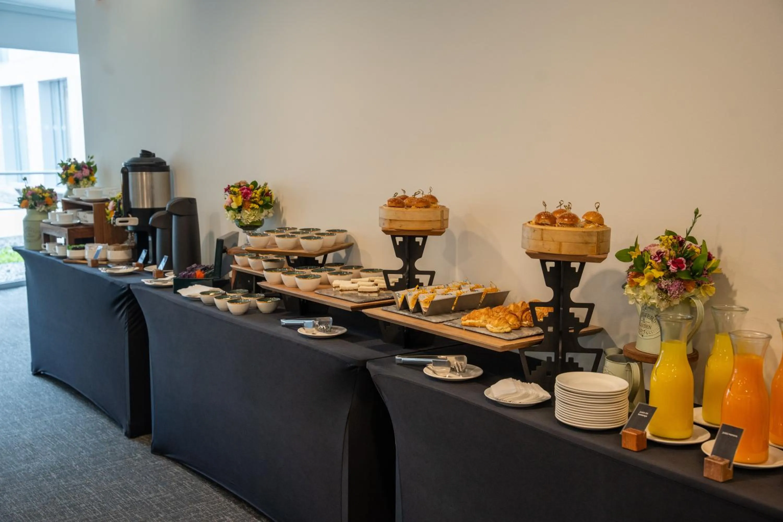 Meeting/conference room in Pullman Lima San Isidro