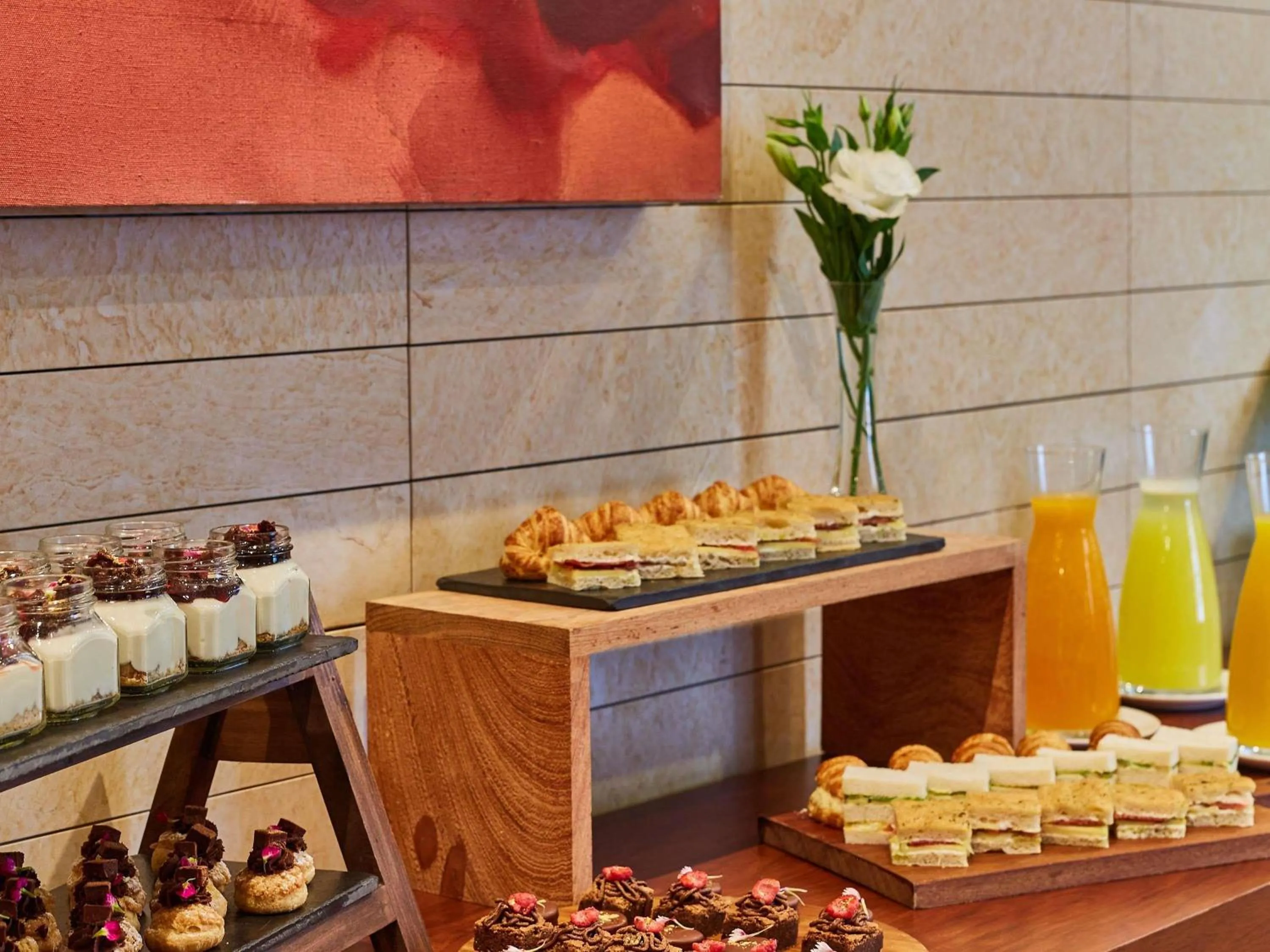 Meeting/conference room in Pullman Lima San Isidro