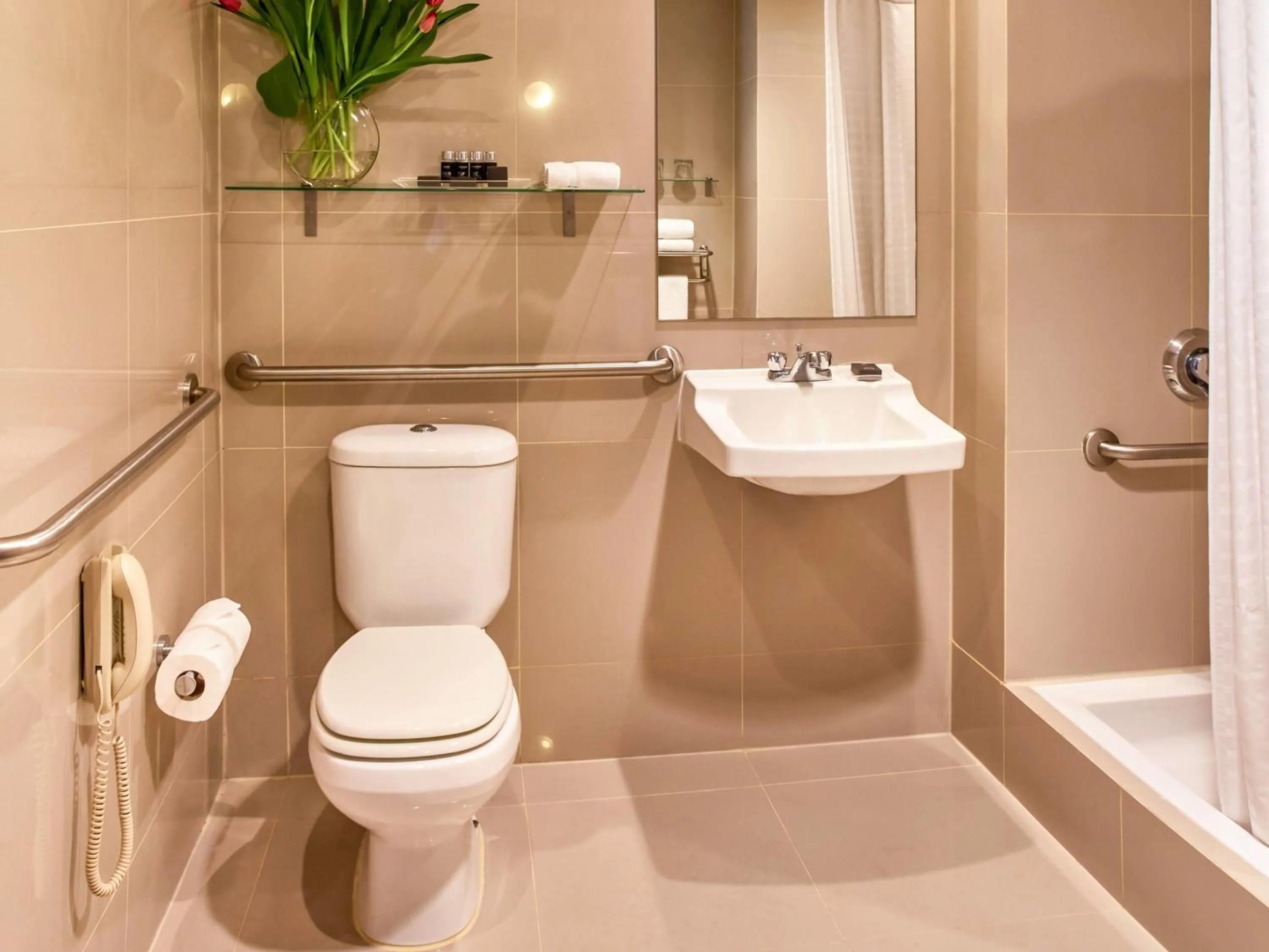 Bedroom in Pullman Lima San Isidro