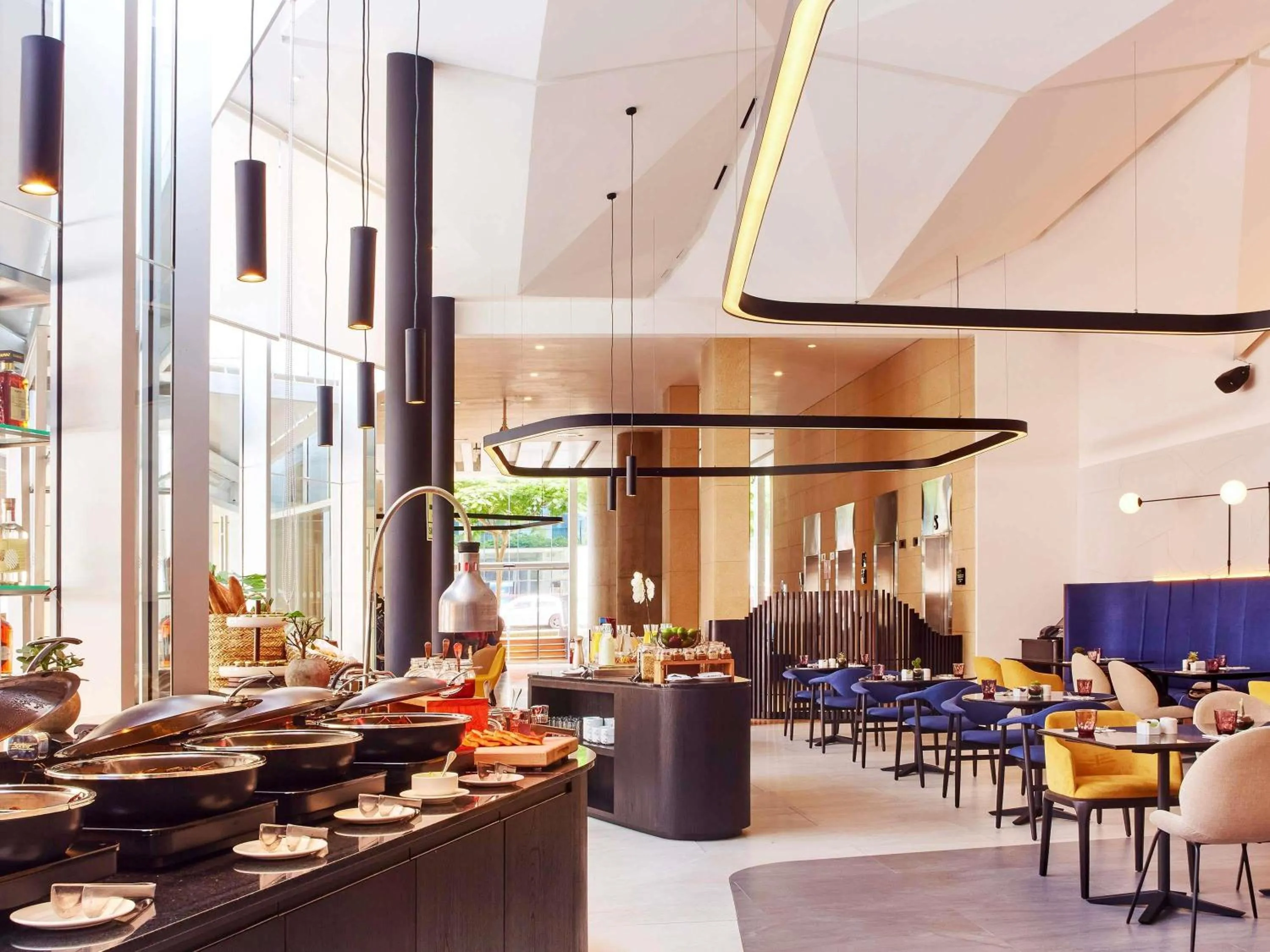 Restaurant/places to eat in Pullman Lima San Isidro