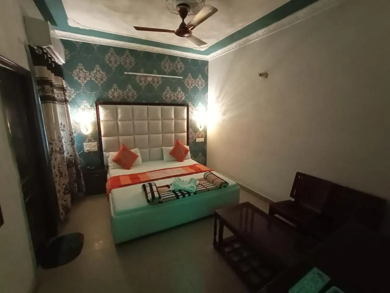 Bed in Hotel Jai Surya