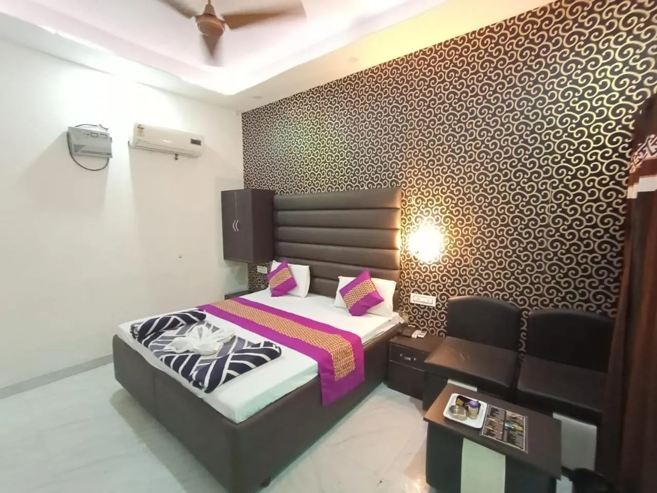 Bed in Hotel Jai Surya