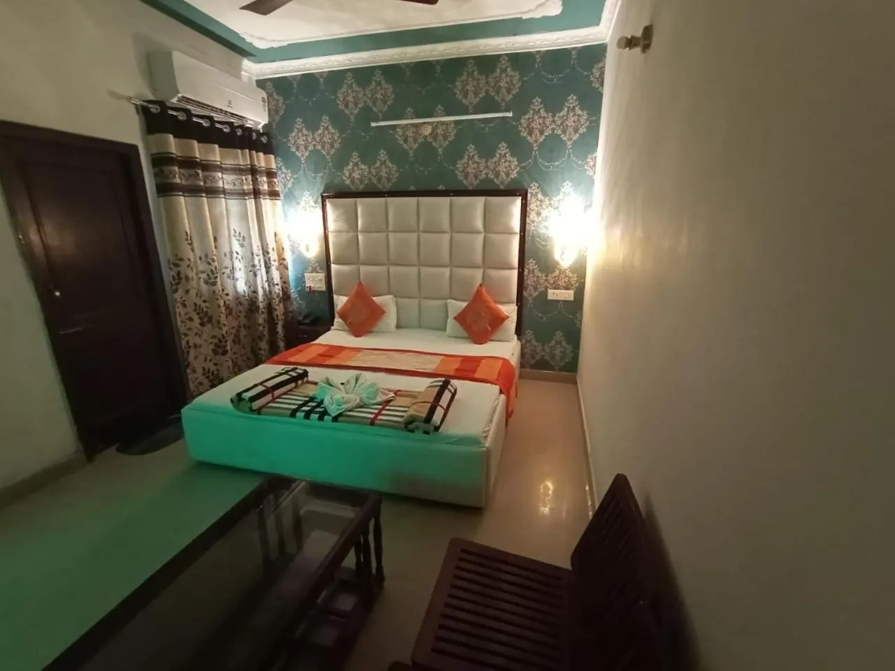 Bed in Hotel Jai Surya