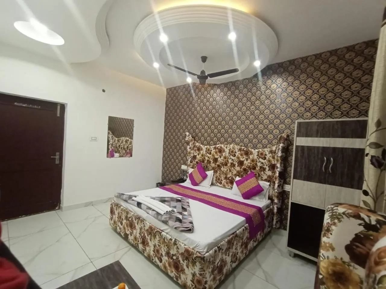 Bed in Hotel Jai Surya