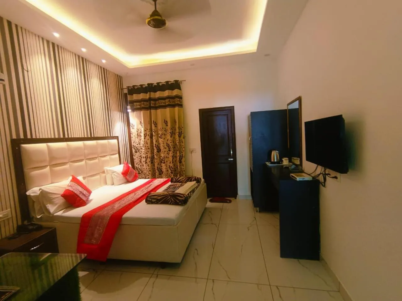 Bed in Hotel Jai Surya