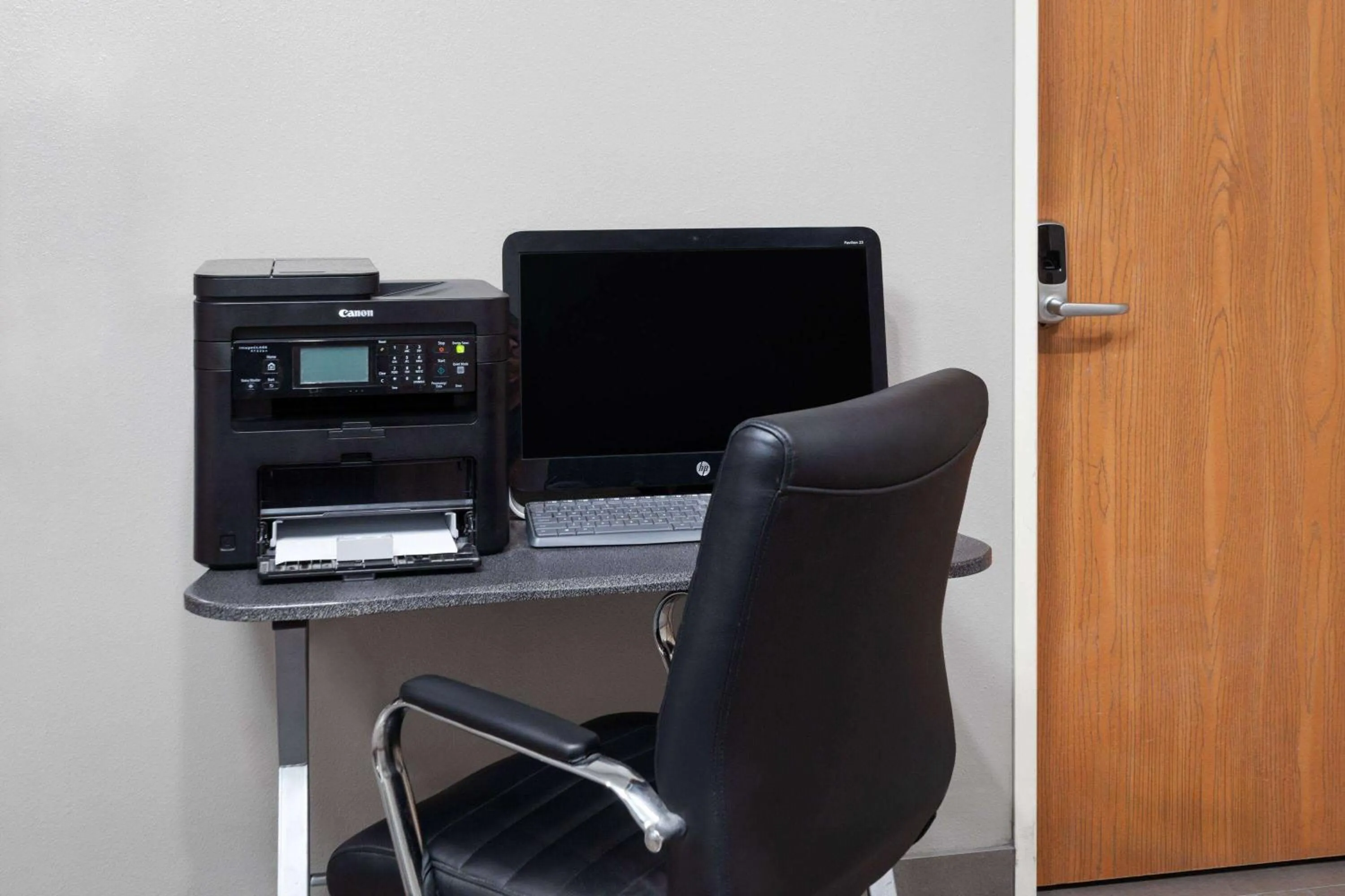 Business facilities in Microtel Inn by Wyndham Janesville