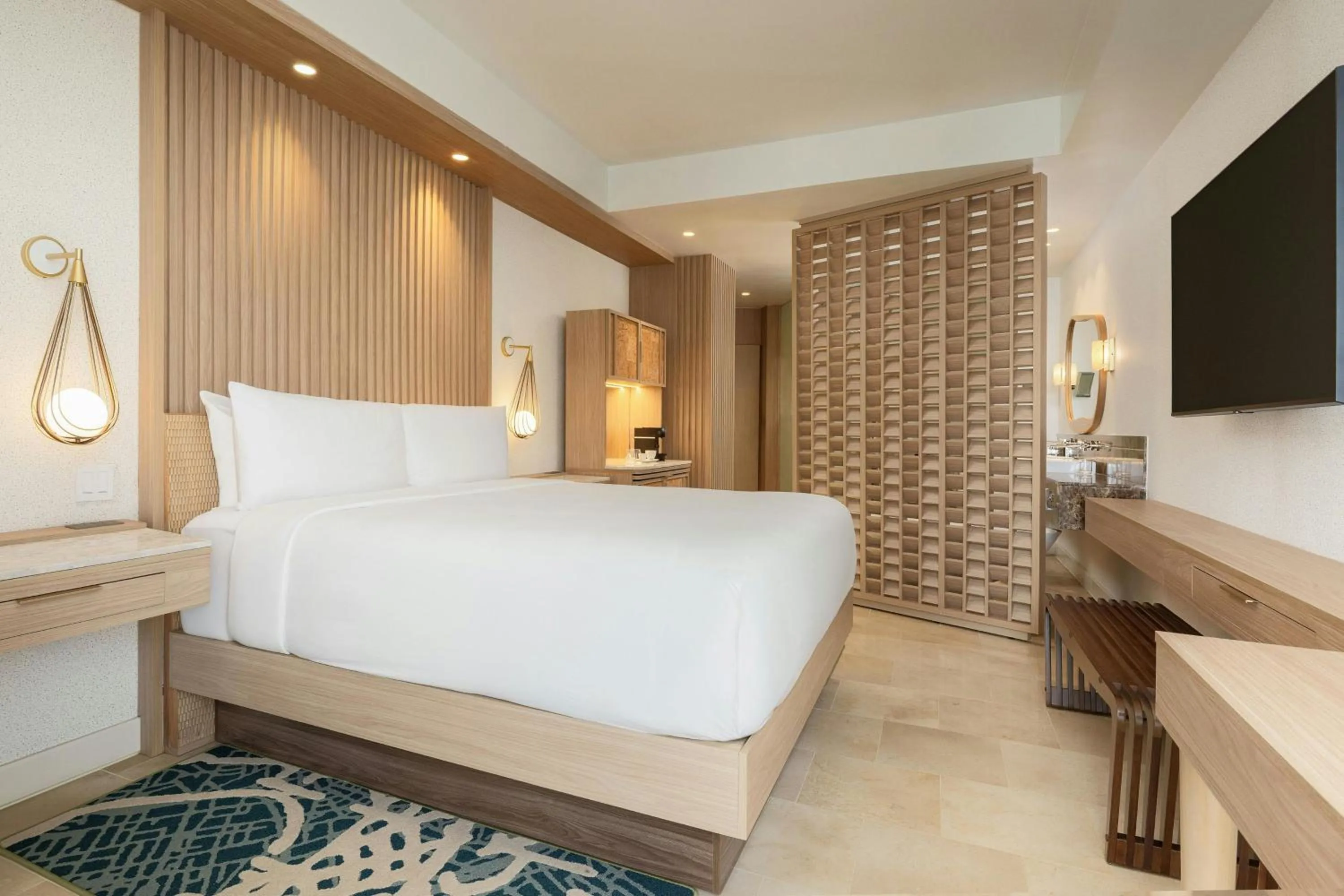 Photo of the whole room, Bed in JW Marriott Panama