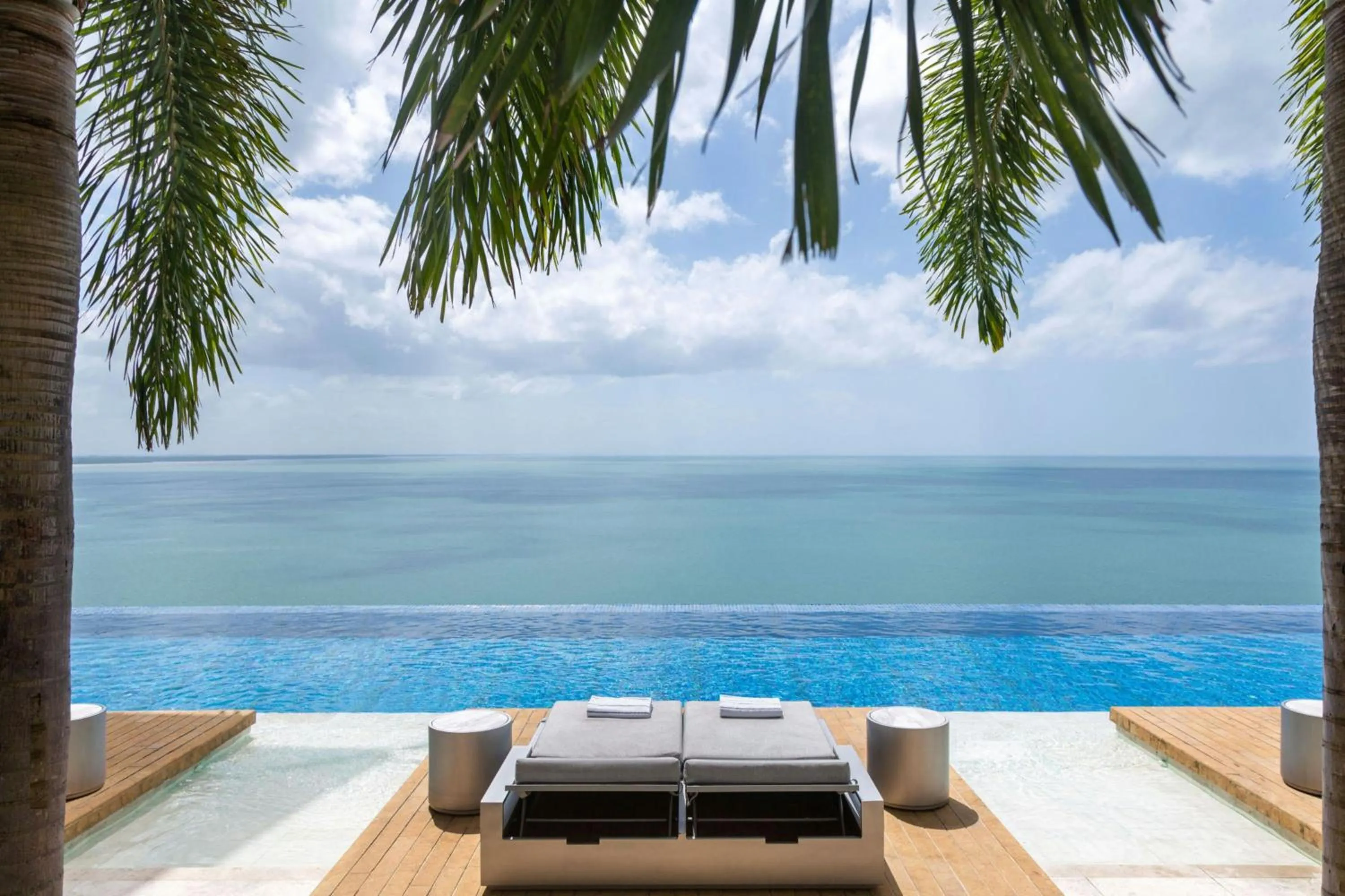 Swimming pool in JW Marriott Panama