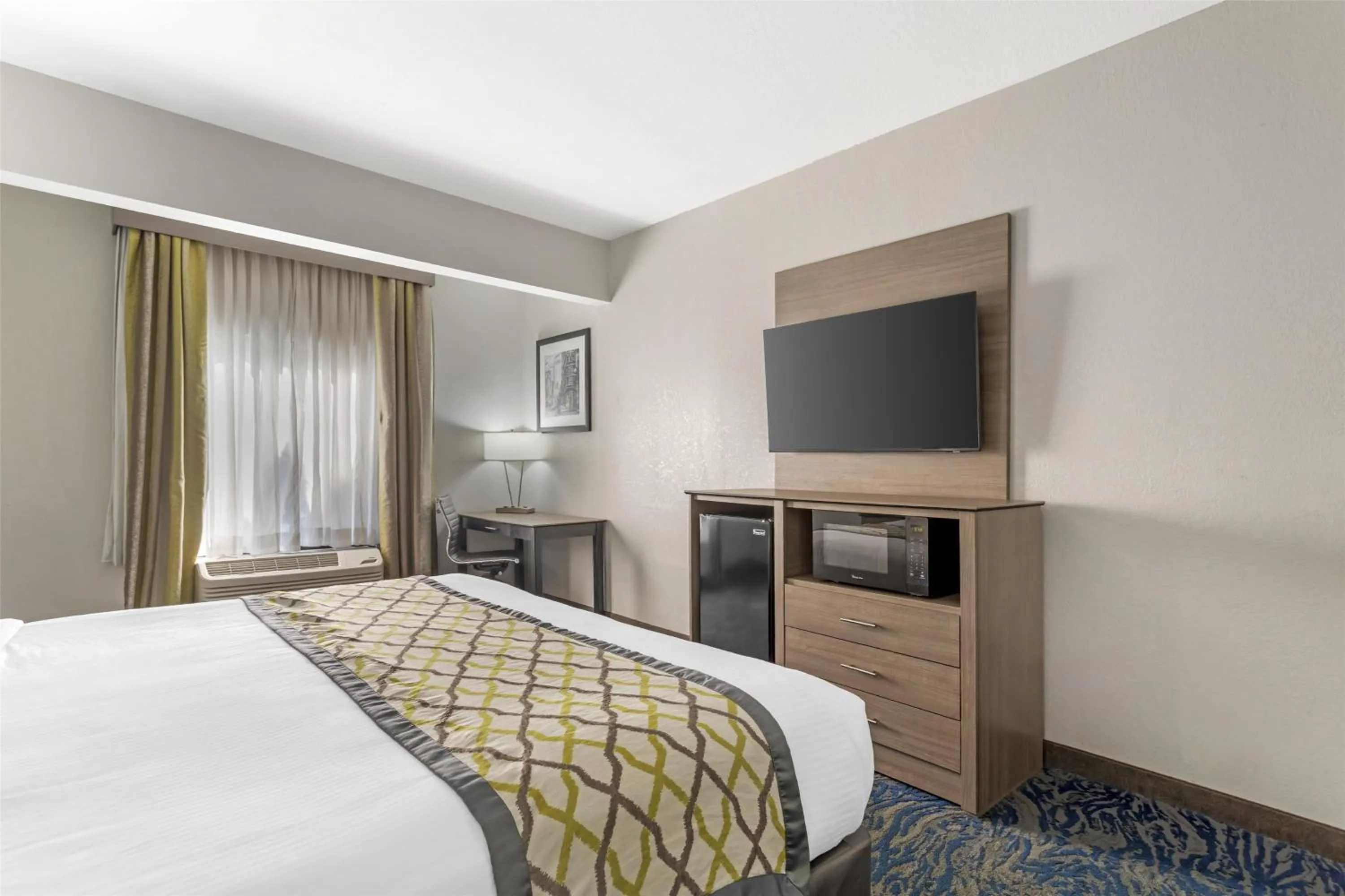 Bedroom, Bed in Best Western Knoxville Airport / Alcoa, TN