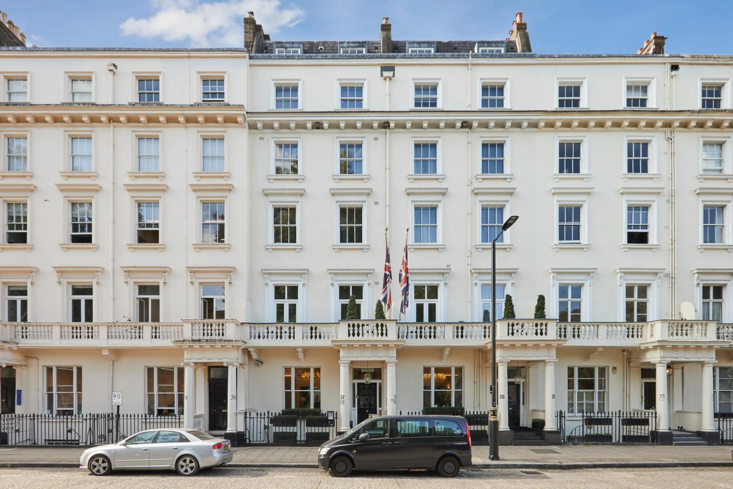 Facade/entrance in Eccleston Square Hotel