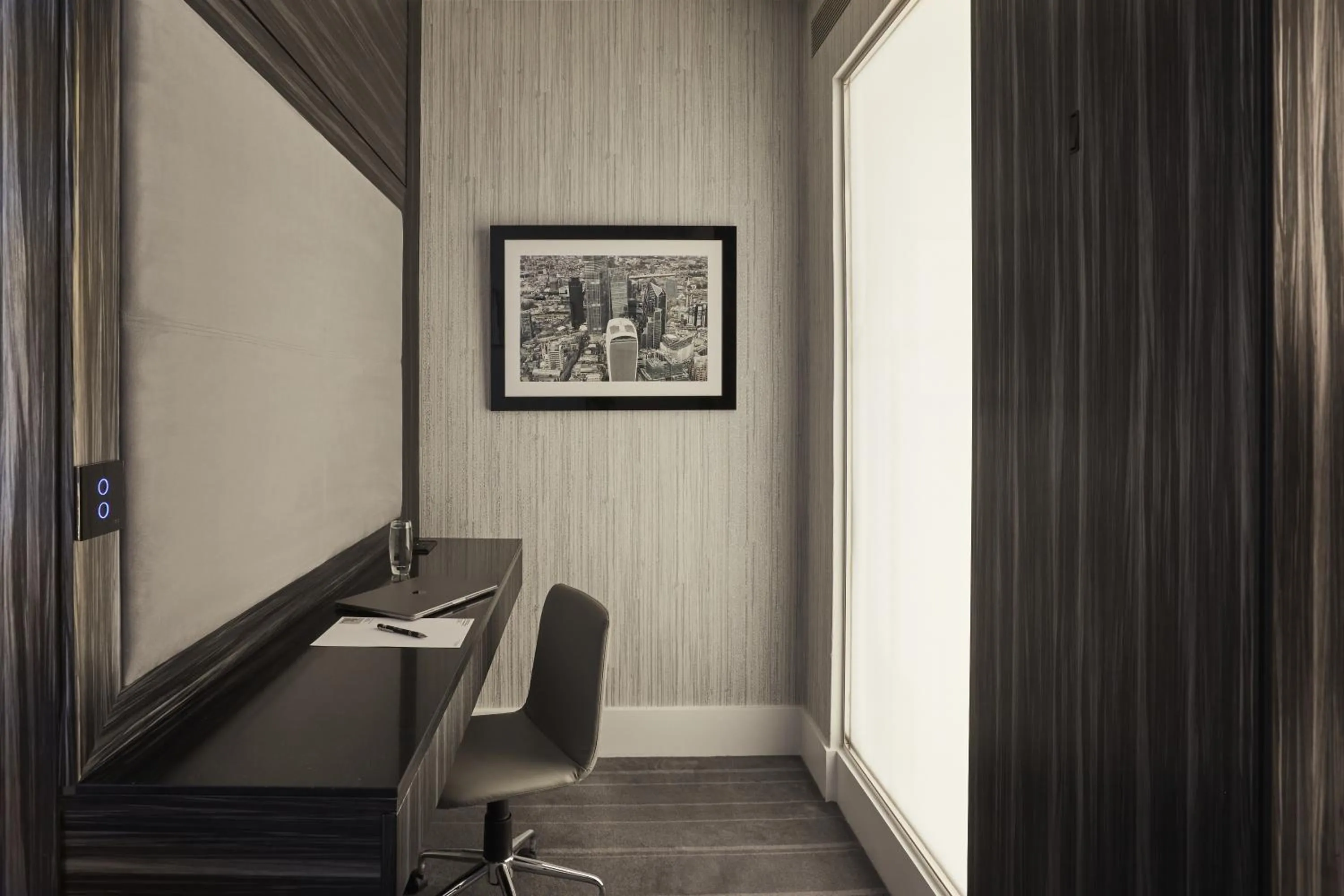 Bedroom in Eccleston Square Hotel