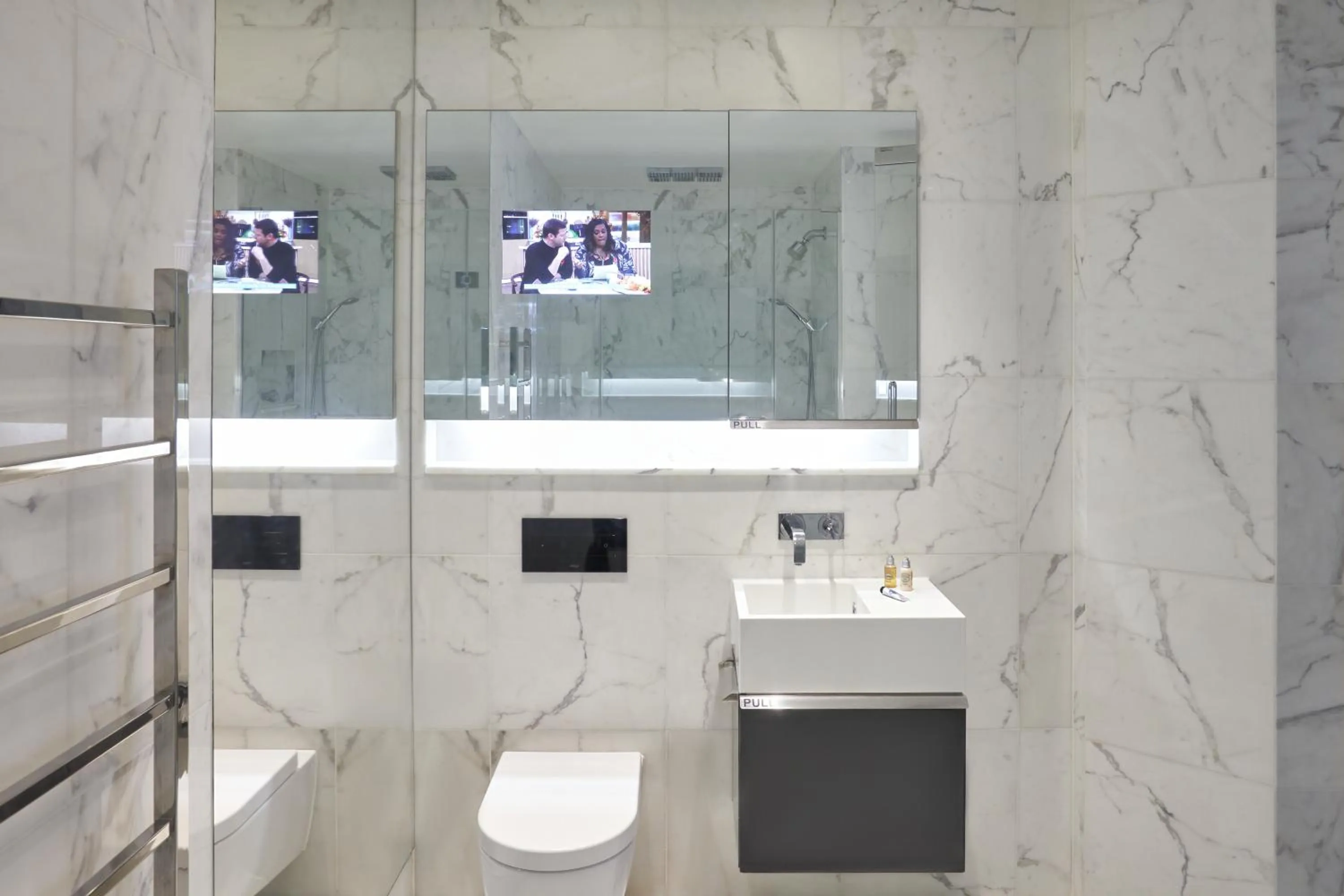 Bathroom in Eccleston Square Hotel