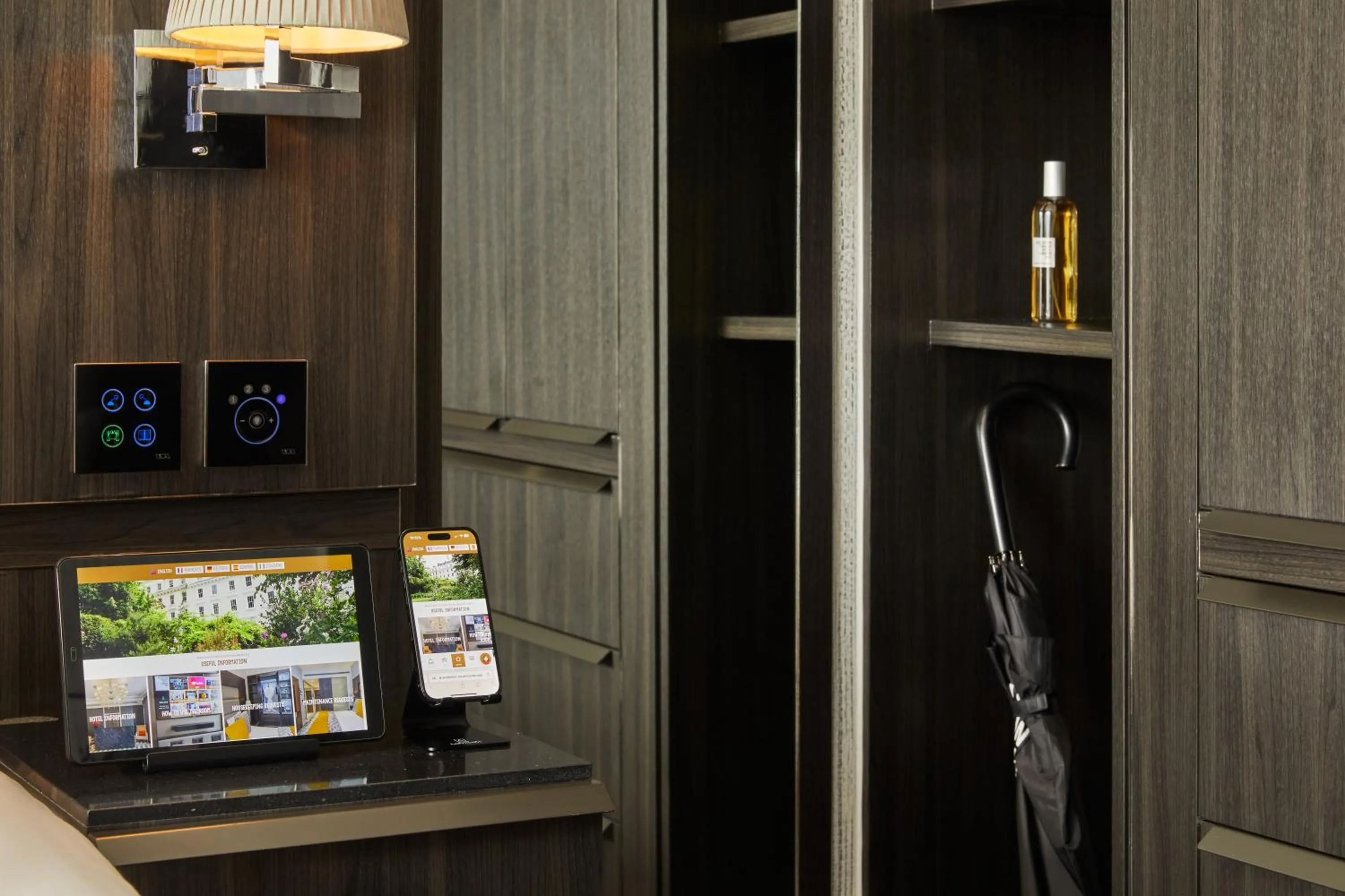 Bedroom in Eccleston Square Hotel