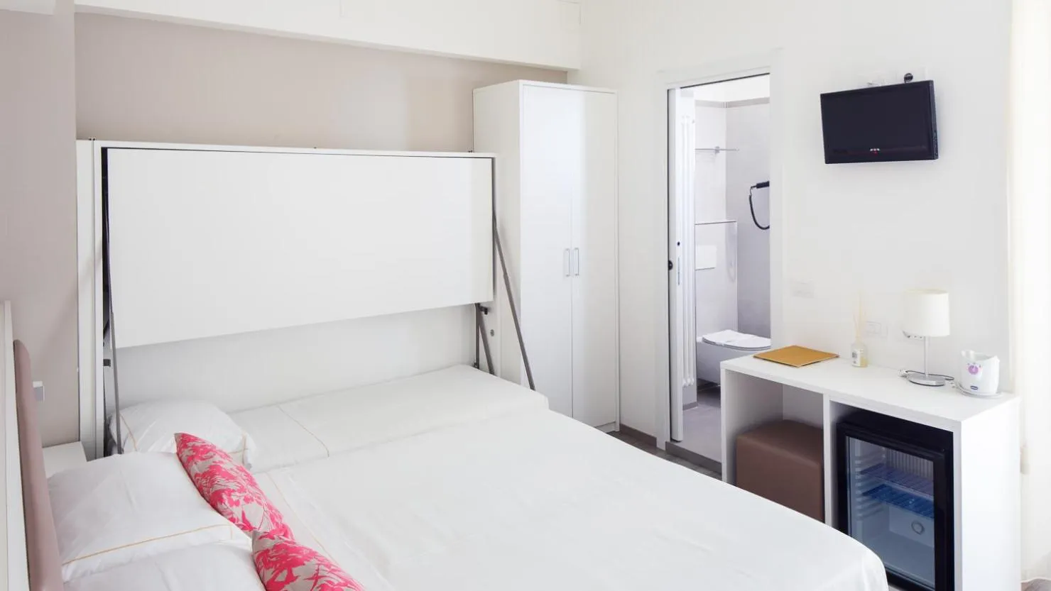 UNA HOTELS Imperial Beach Hotel