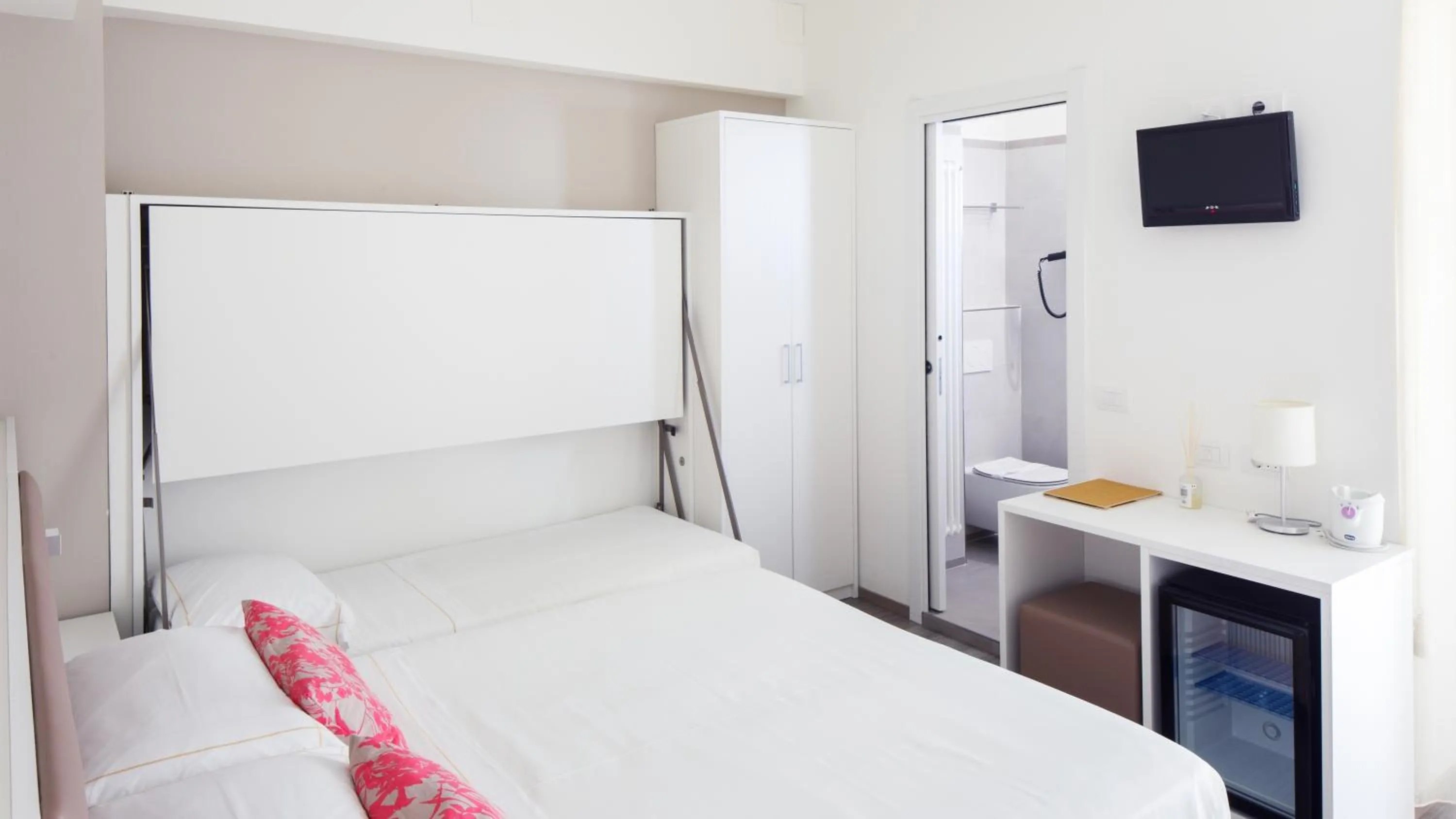 UNA HOTELS Imperial Beach Hotel