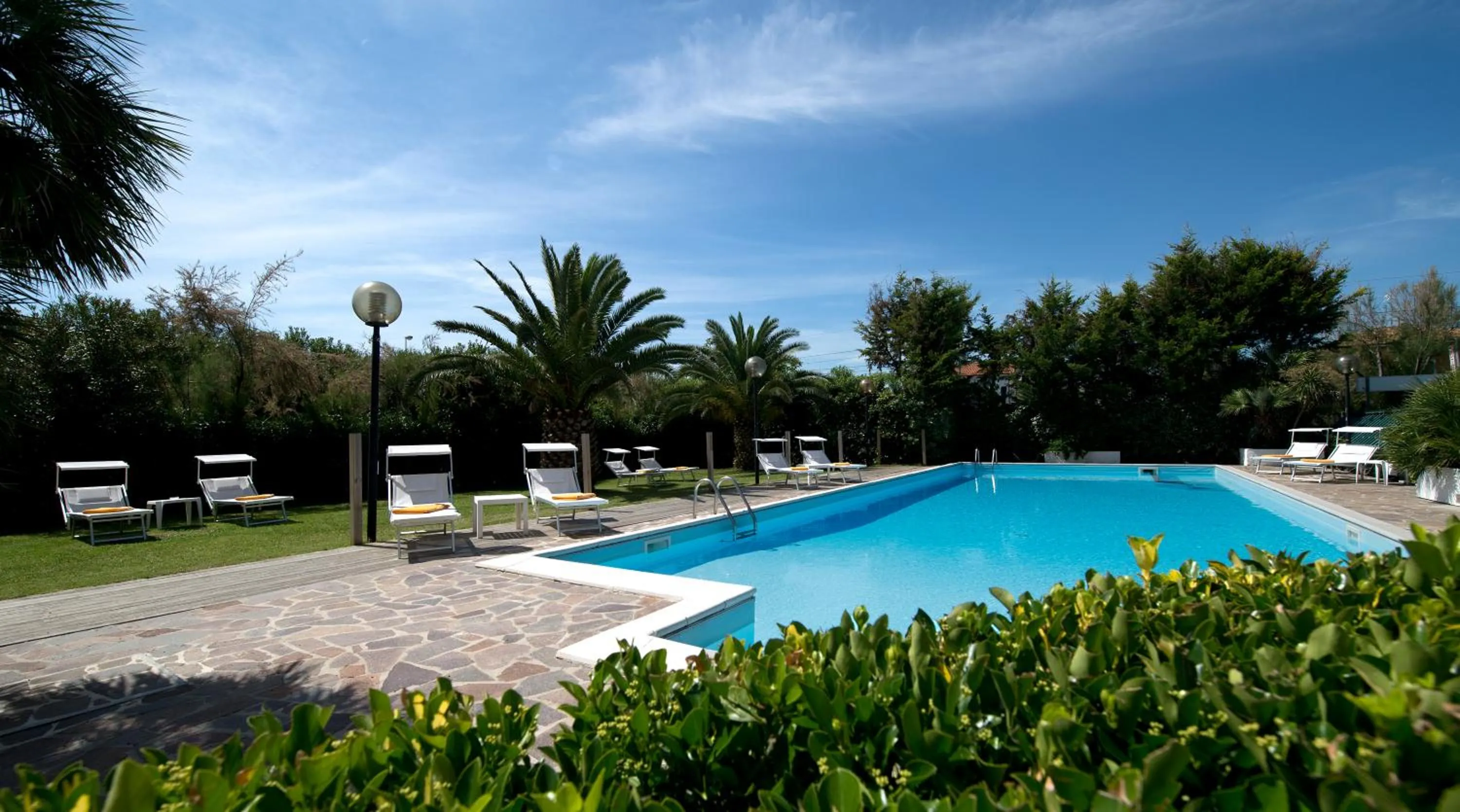  in UNA HOTELS Imperial Beach Hotel