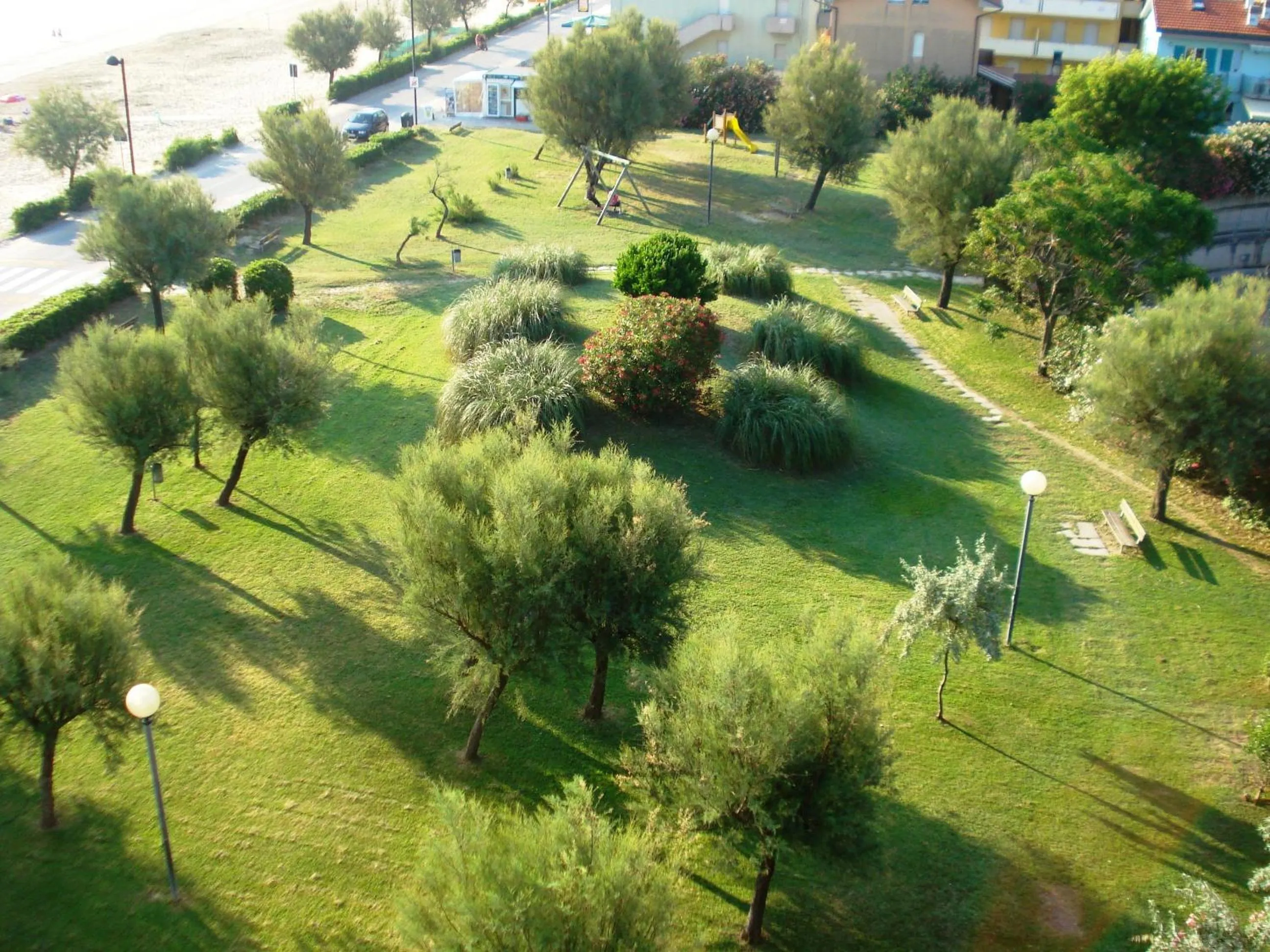 Garden in UNA HOTELS Imperial Beach Hotel