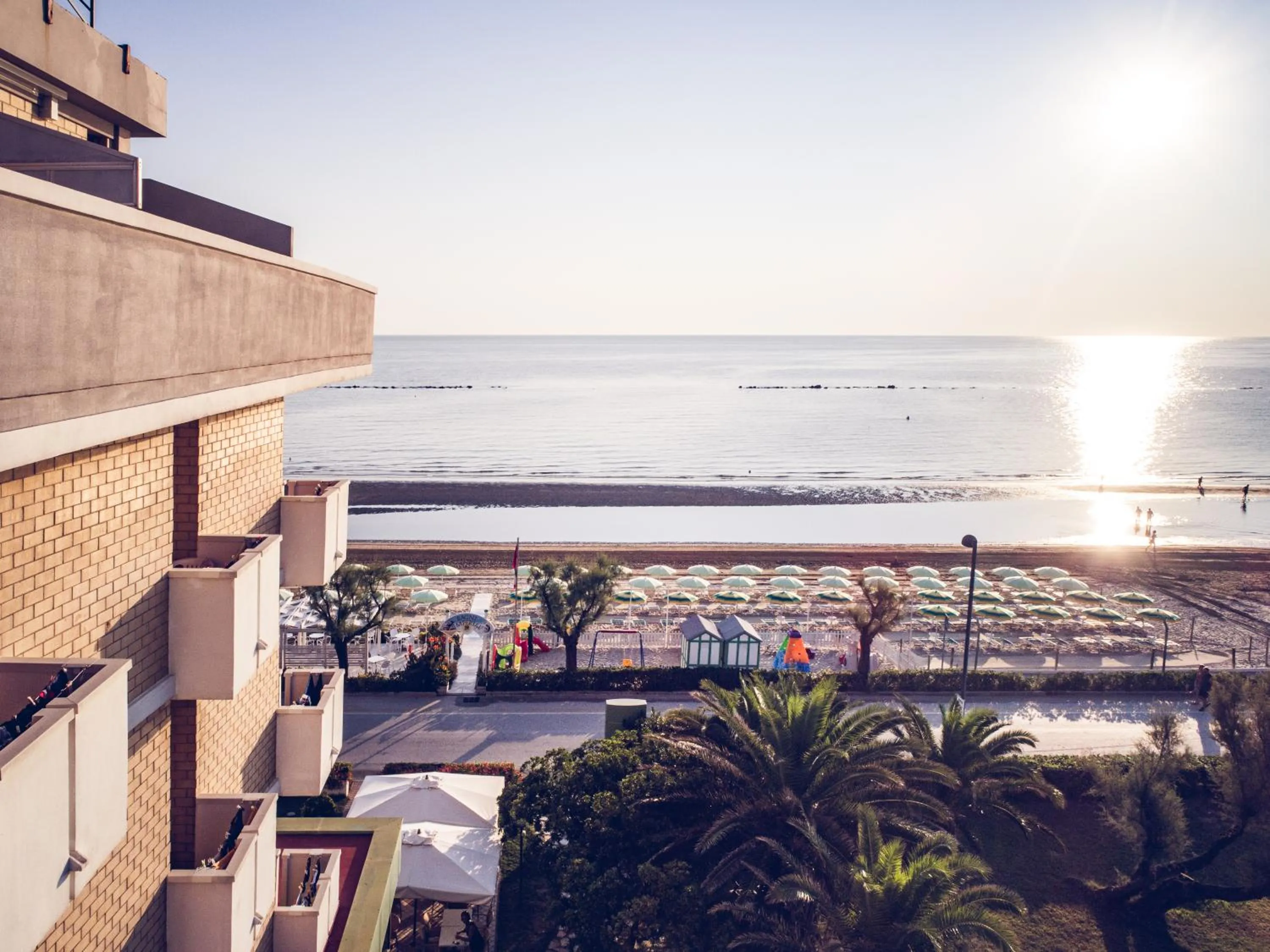 Beach in UNA HOTELS Imperial Beach Hotel