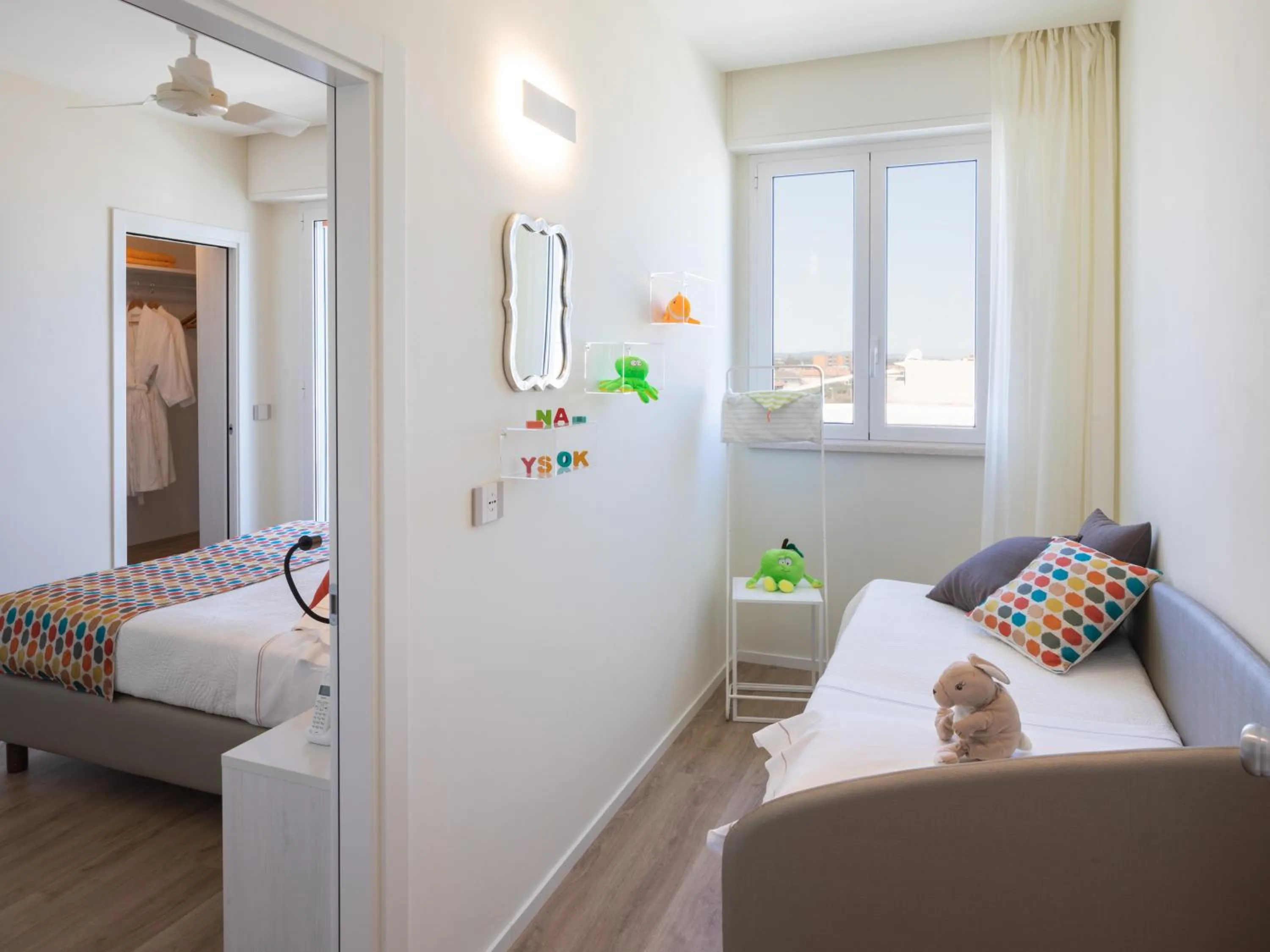 UNA HOTELS Imperial Beach Hotel