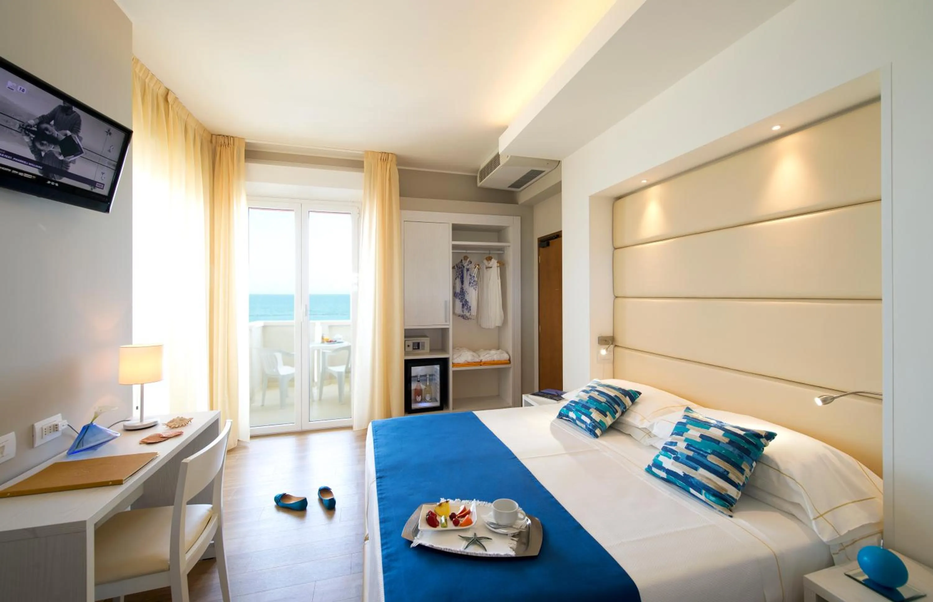 UNA HOTELS Imperial Beach Hotel