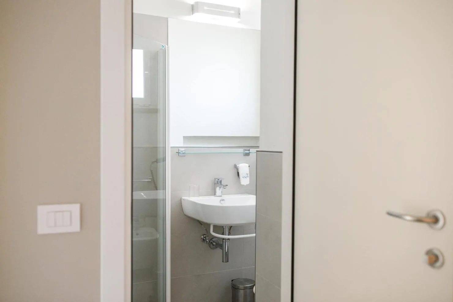 Shower in UNA HOTELS Imperial Beach Hotel