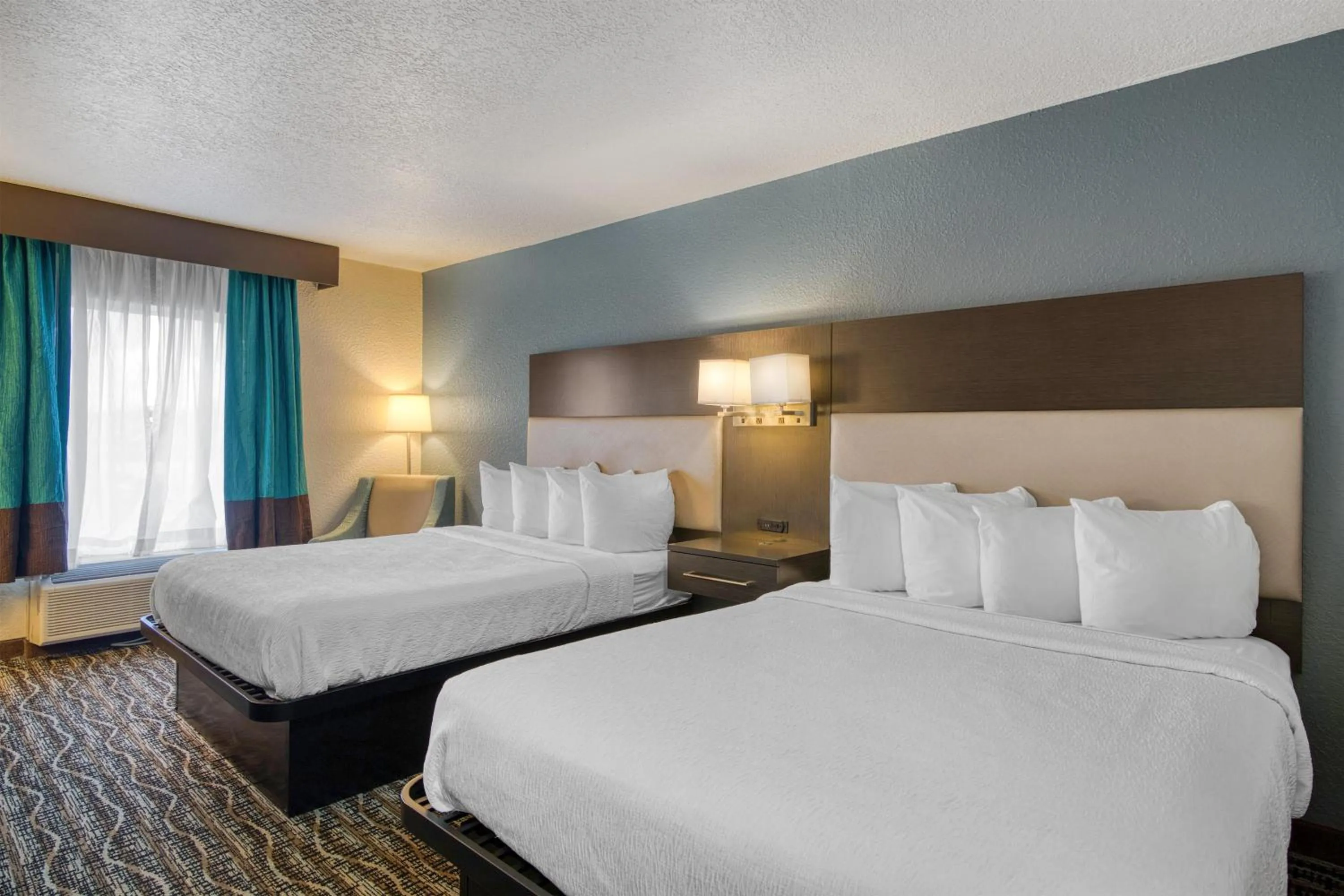 Bedroom, Bed in Best Western Waldo Inn & Suites