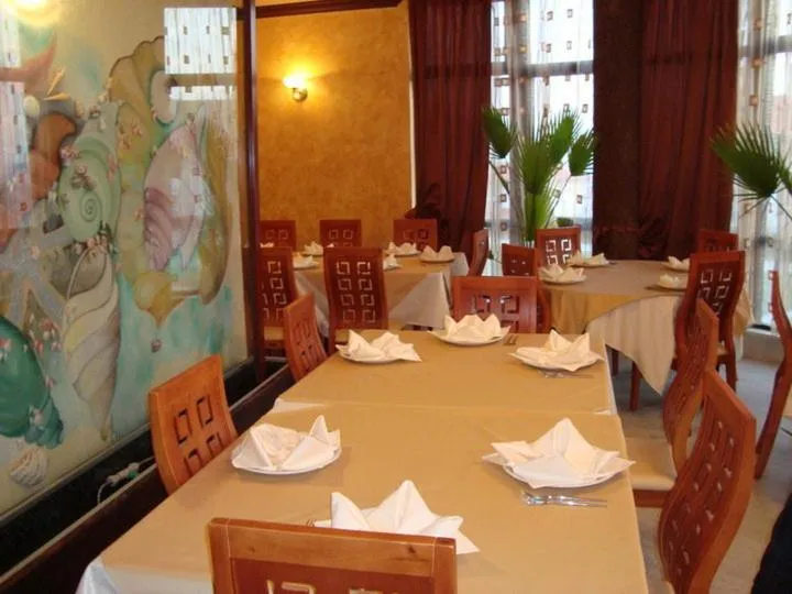 Restaurant/places to eat in Bay View Villas - Luxury Villas & Apartments
