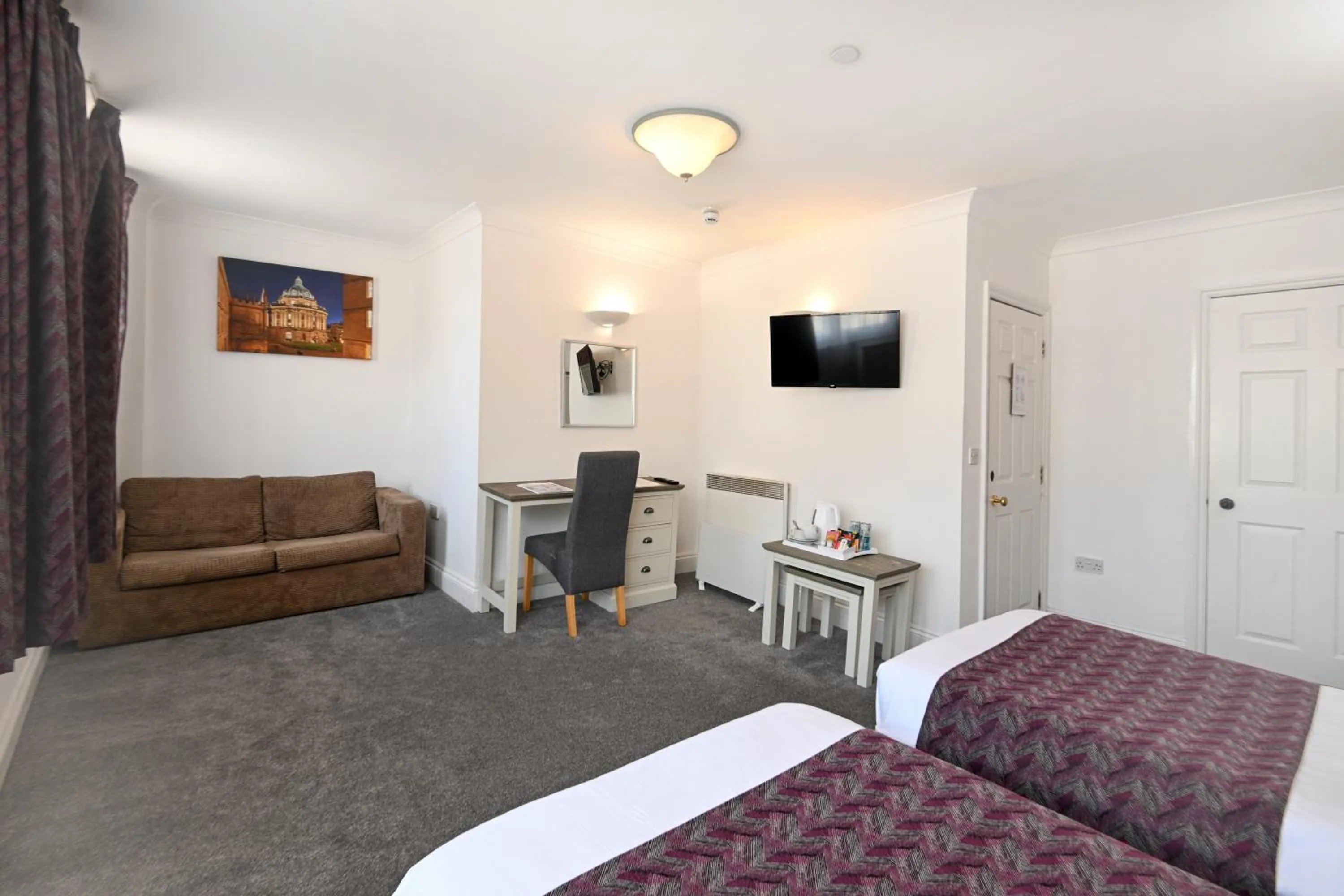 Seating area, Bed in The Buttery