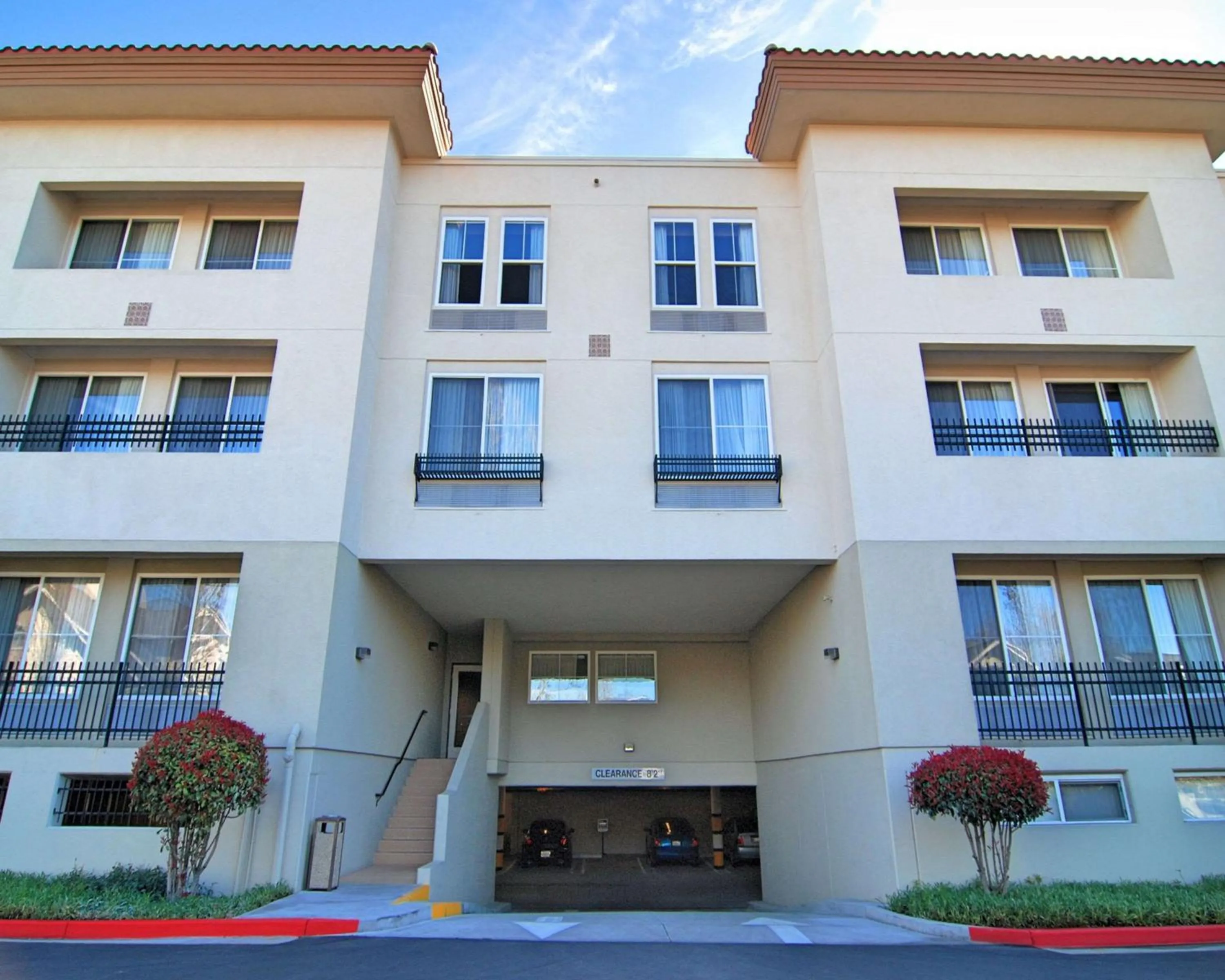 Property building in Hampton Inn & Suites Mountain View