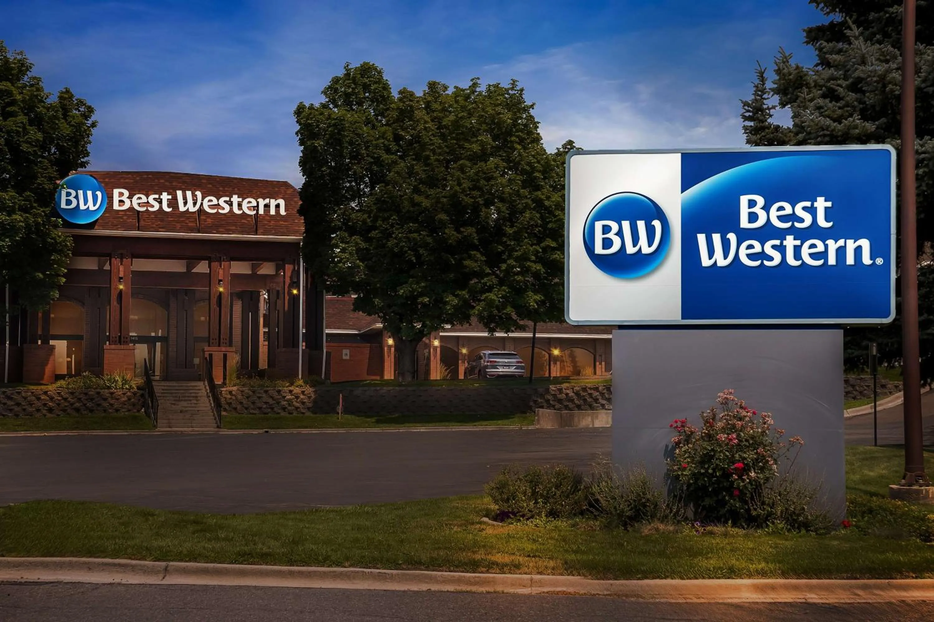 Property building in Best Western Pocatello Inn