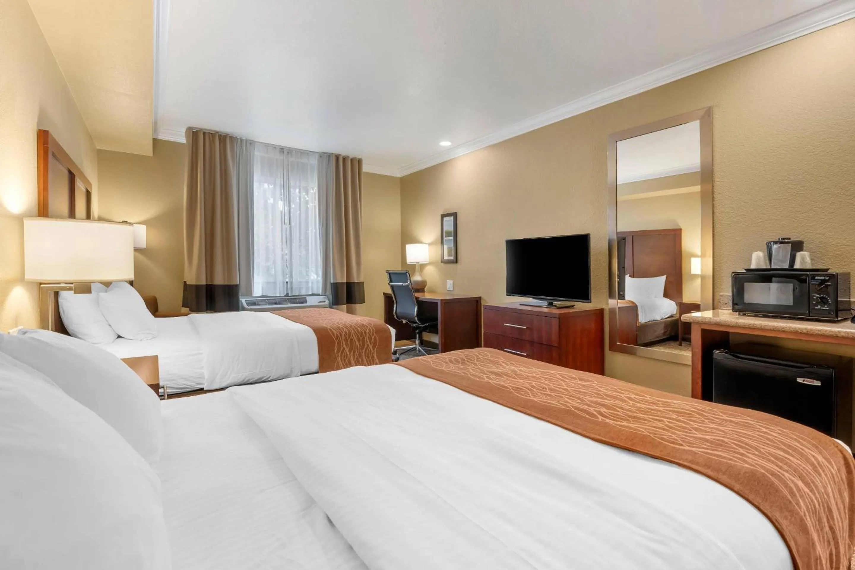 Bedroom, Bed in Comfort Inn Arcata