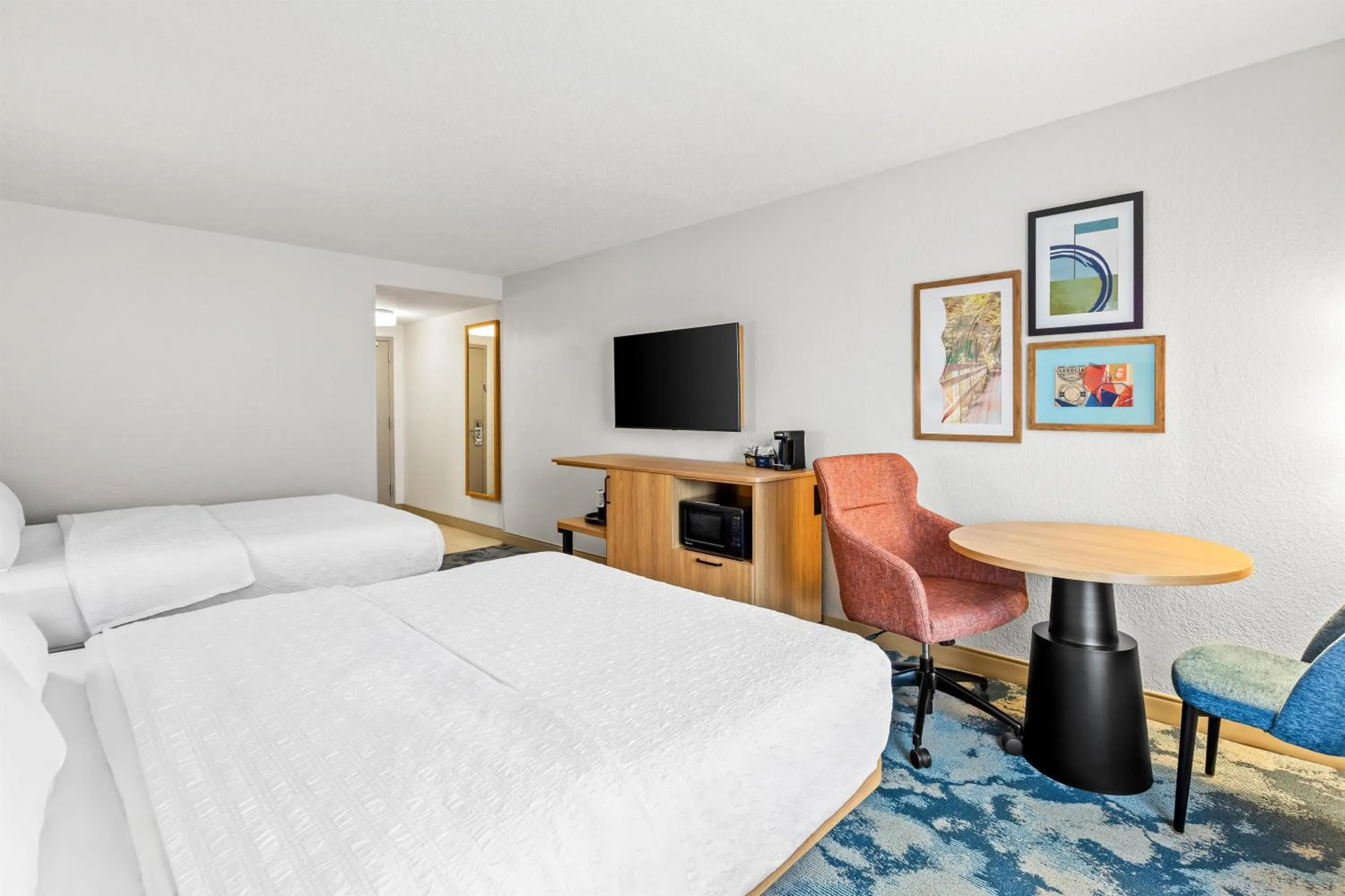 Bedroom, Bed in Hampton Inn Carrollton