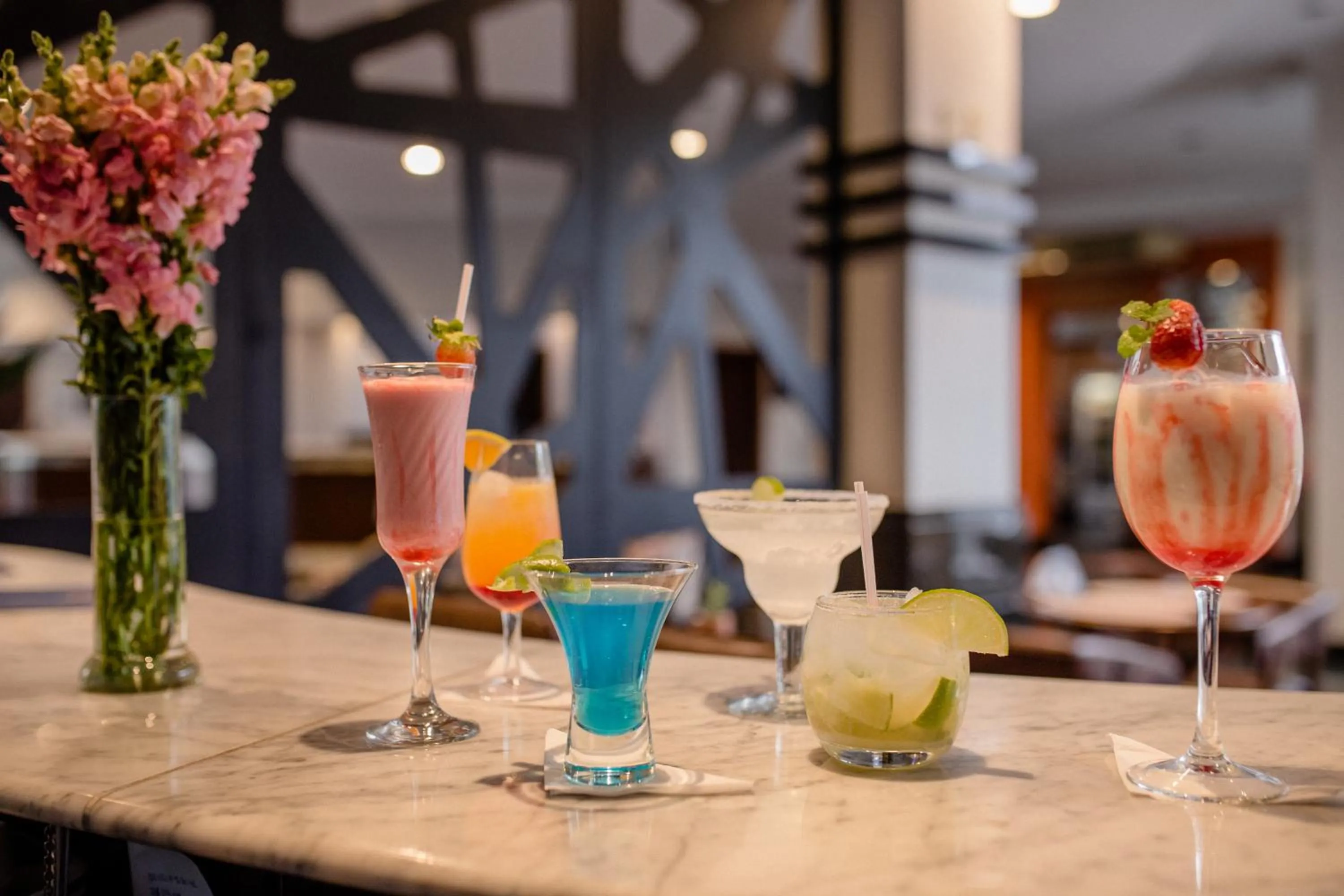 Lounge or bar in Grand Hotel Royal Sorocaba by Atlantica