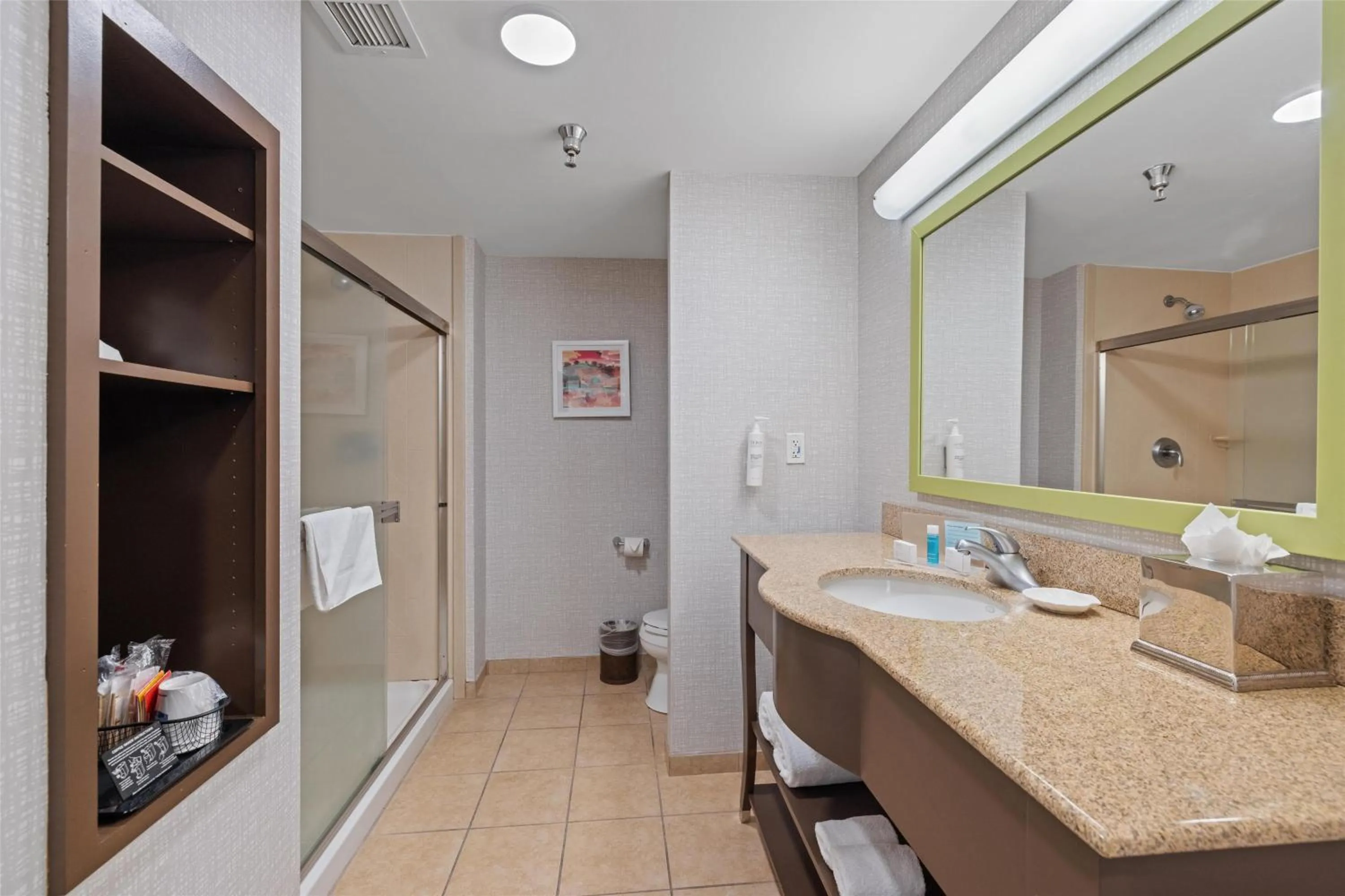 Bathroom in Hampton Inn & Suites Madera