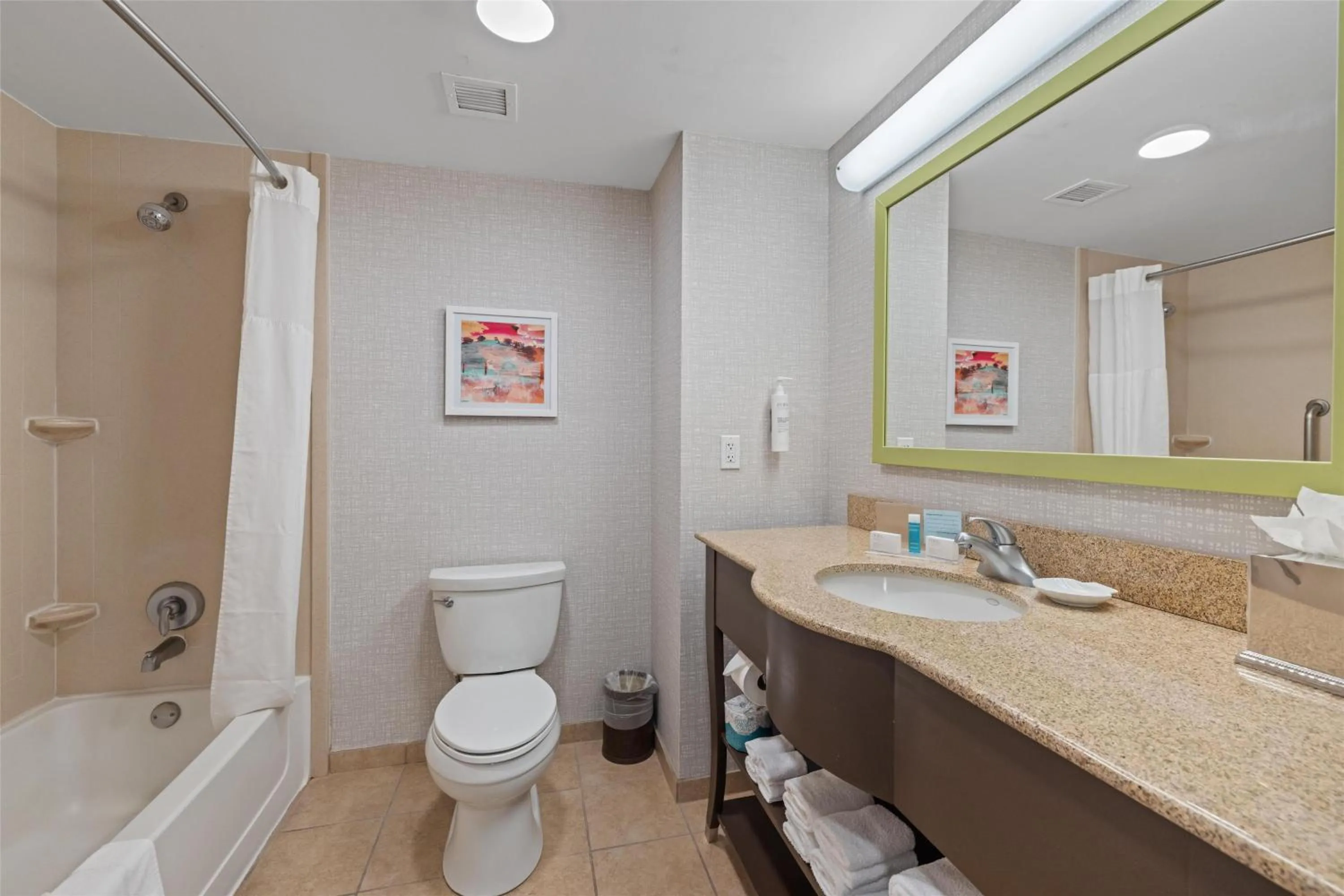 Bathroom in Hampton Inn & Suites Madera