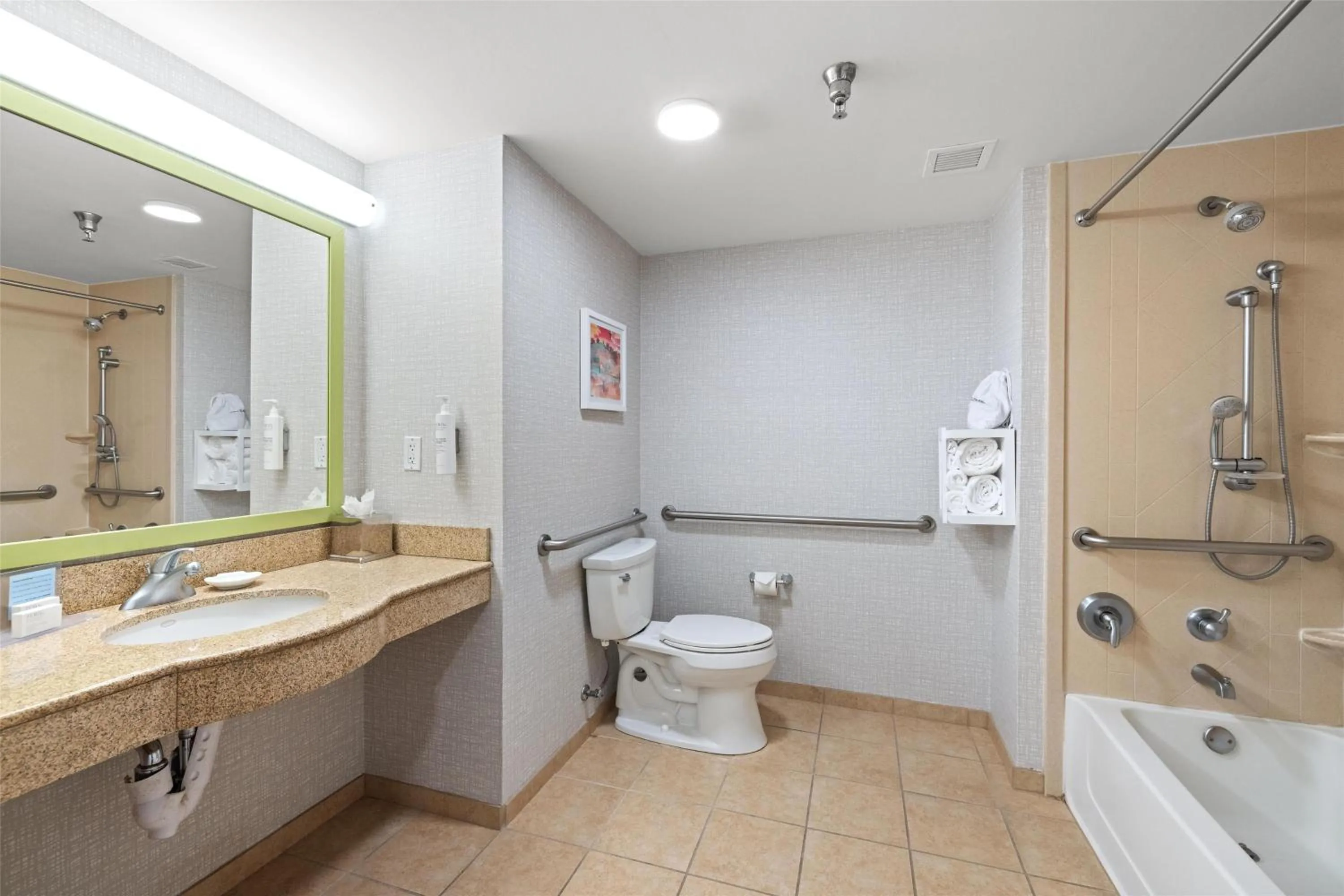 Bathroom in Hampton Inn & Suites Madera