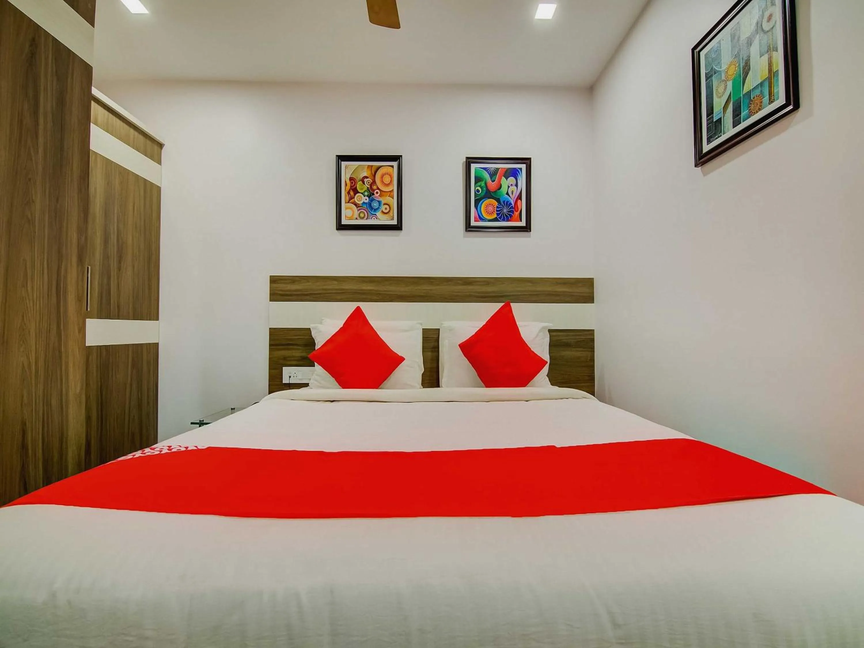 Bedroom, Bed in Super Capital O Pratibha Grand