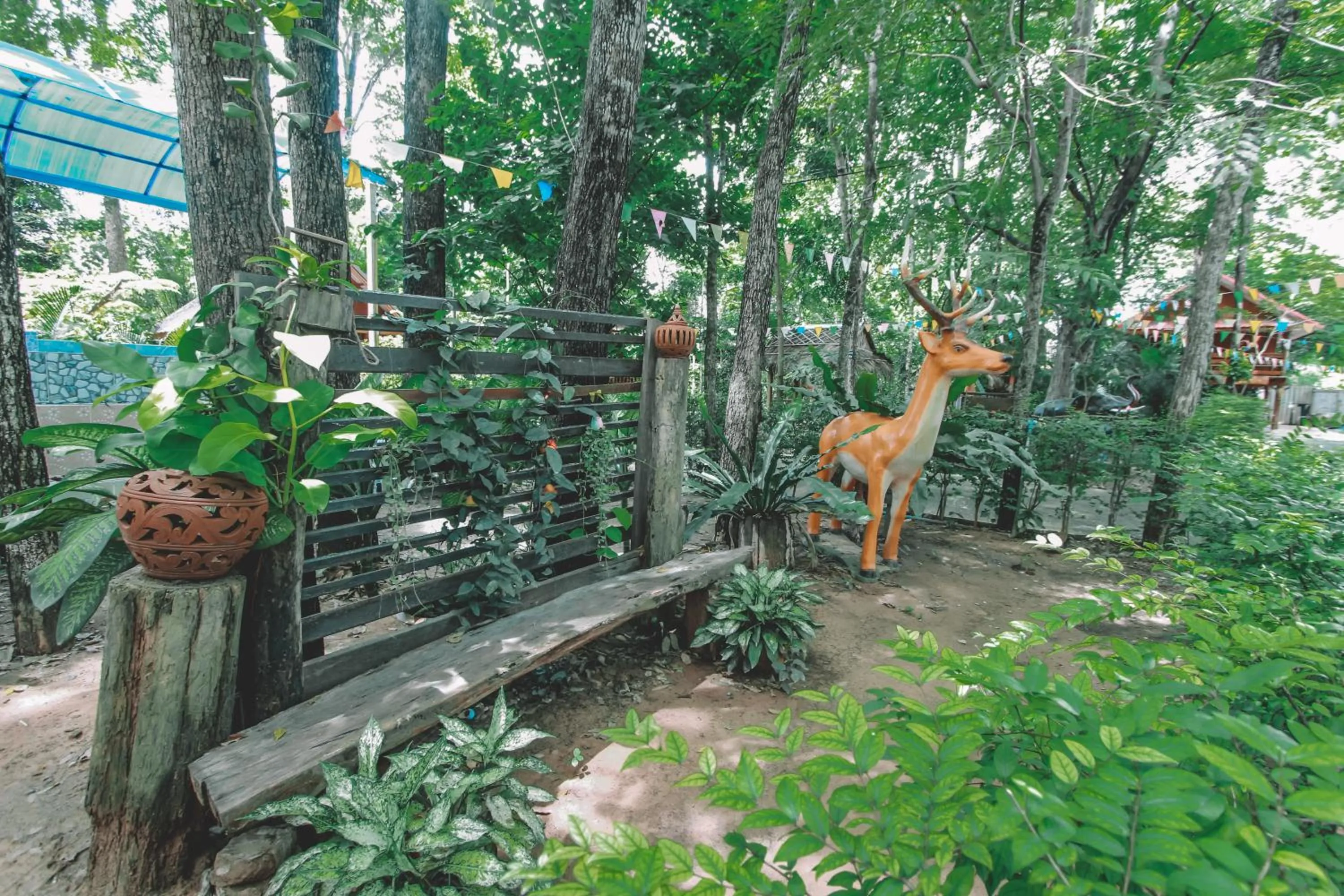 Property building in Akchanok Homestay