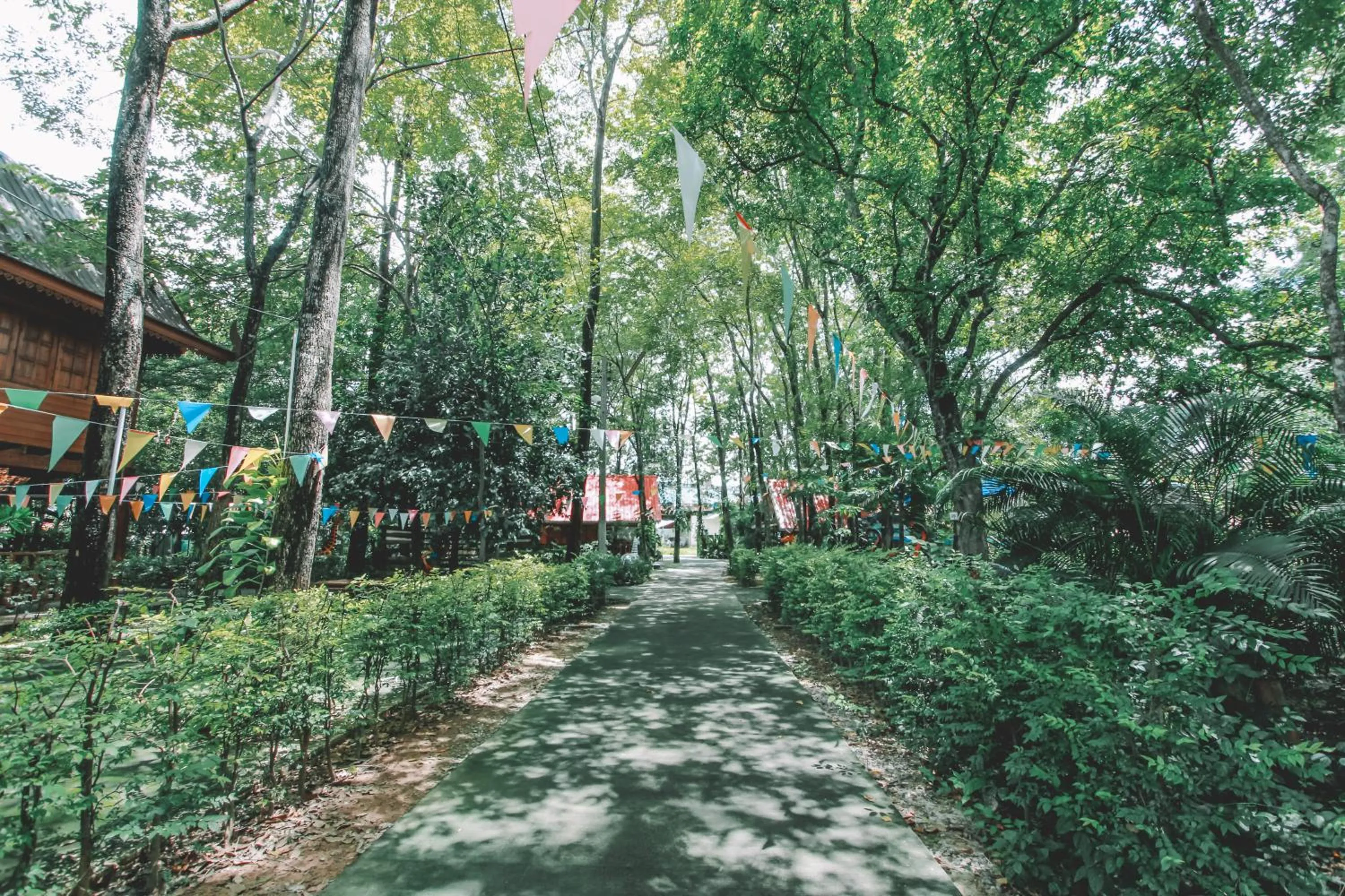 Property building in Akchanok Homestay