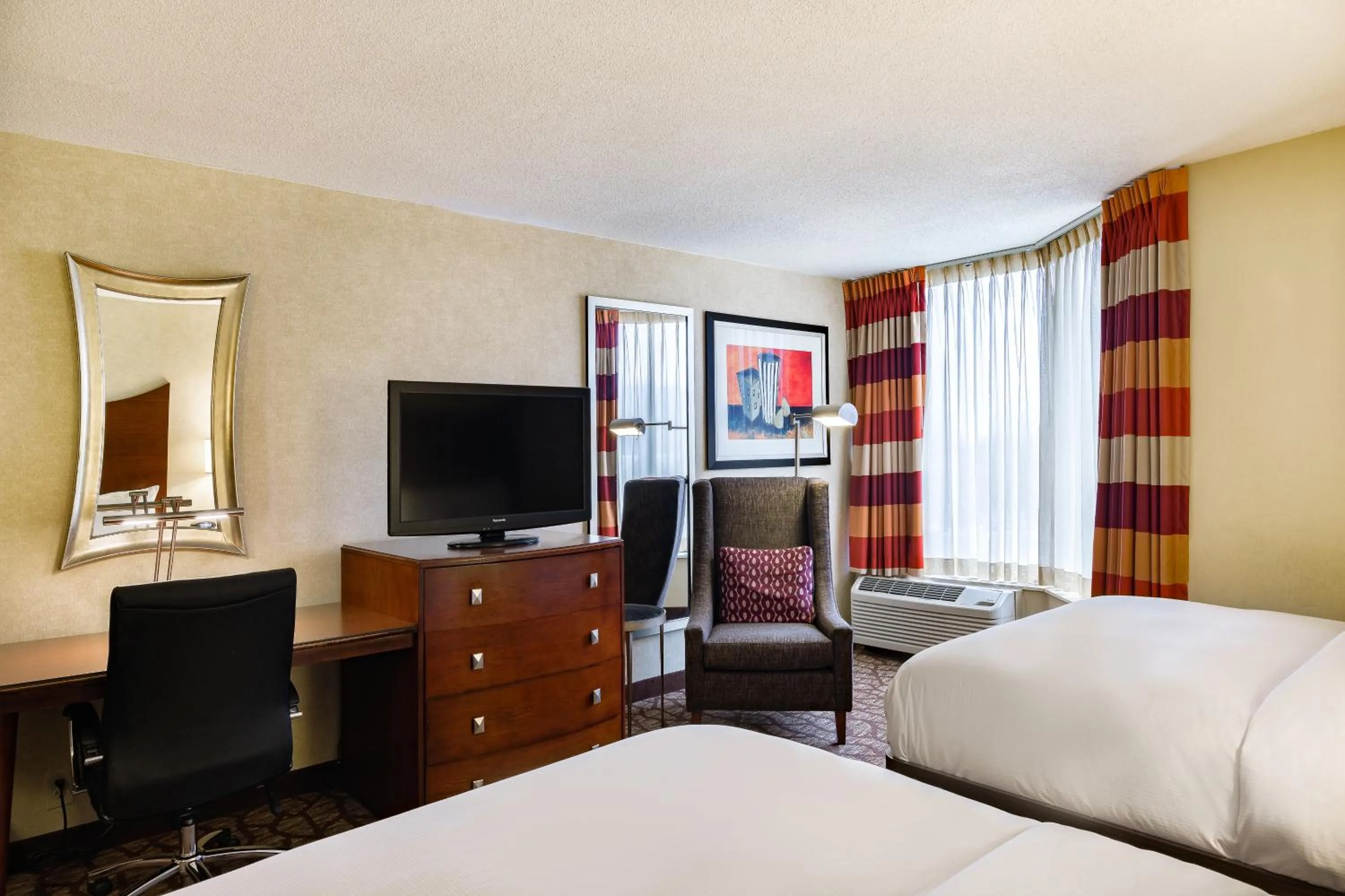 Bed in DoubleTree by Hilton Johnson City