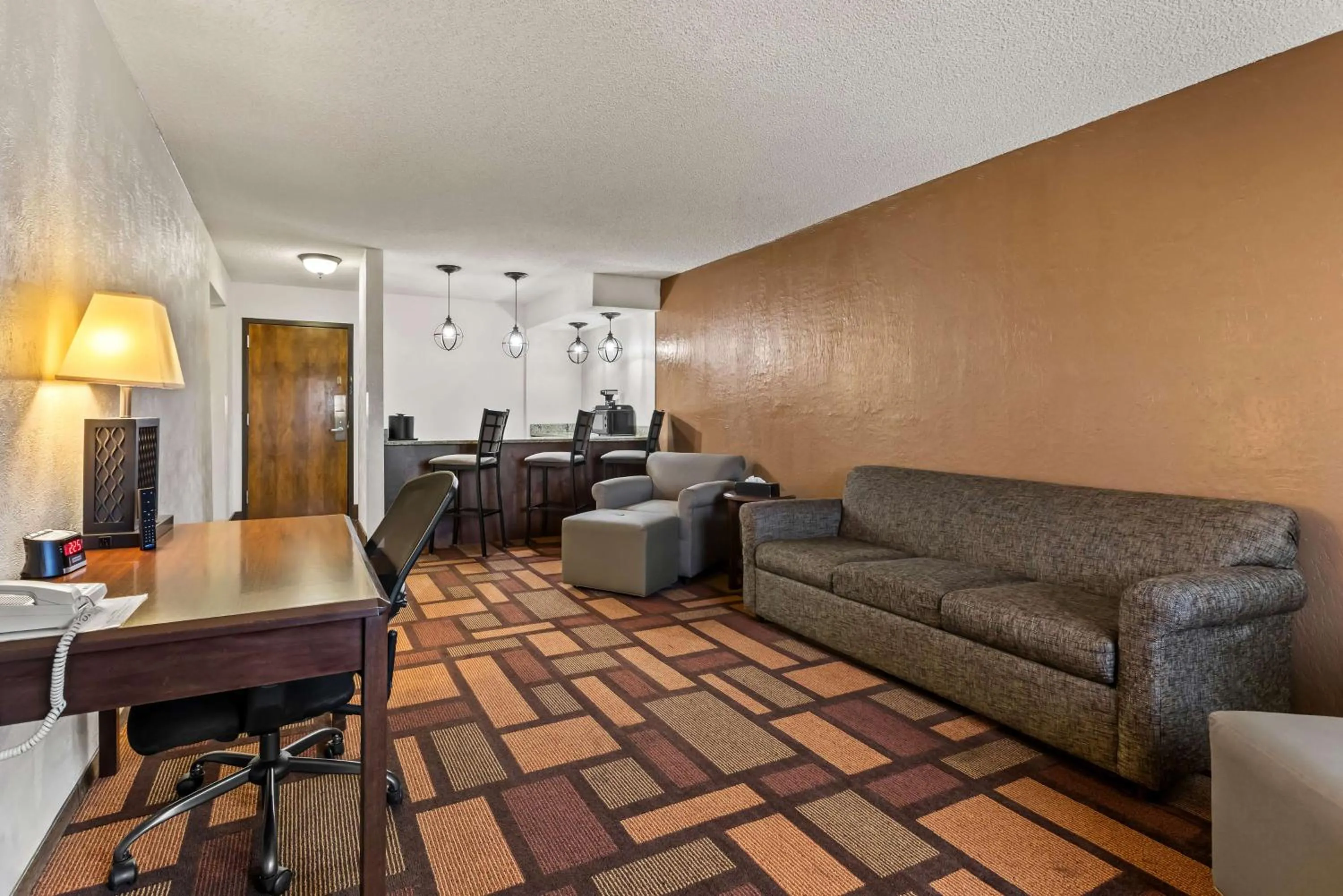 Photo of the whole room in Best Western Tower West Lodge