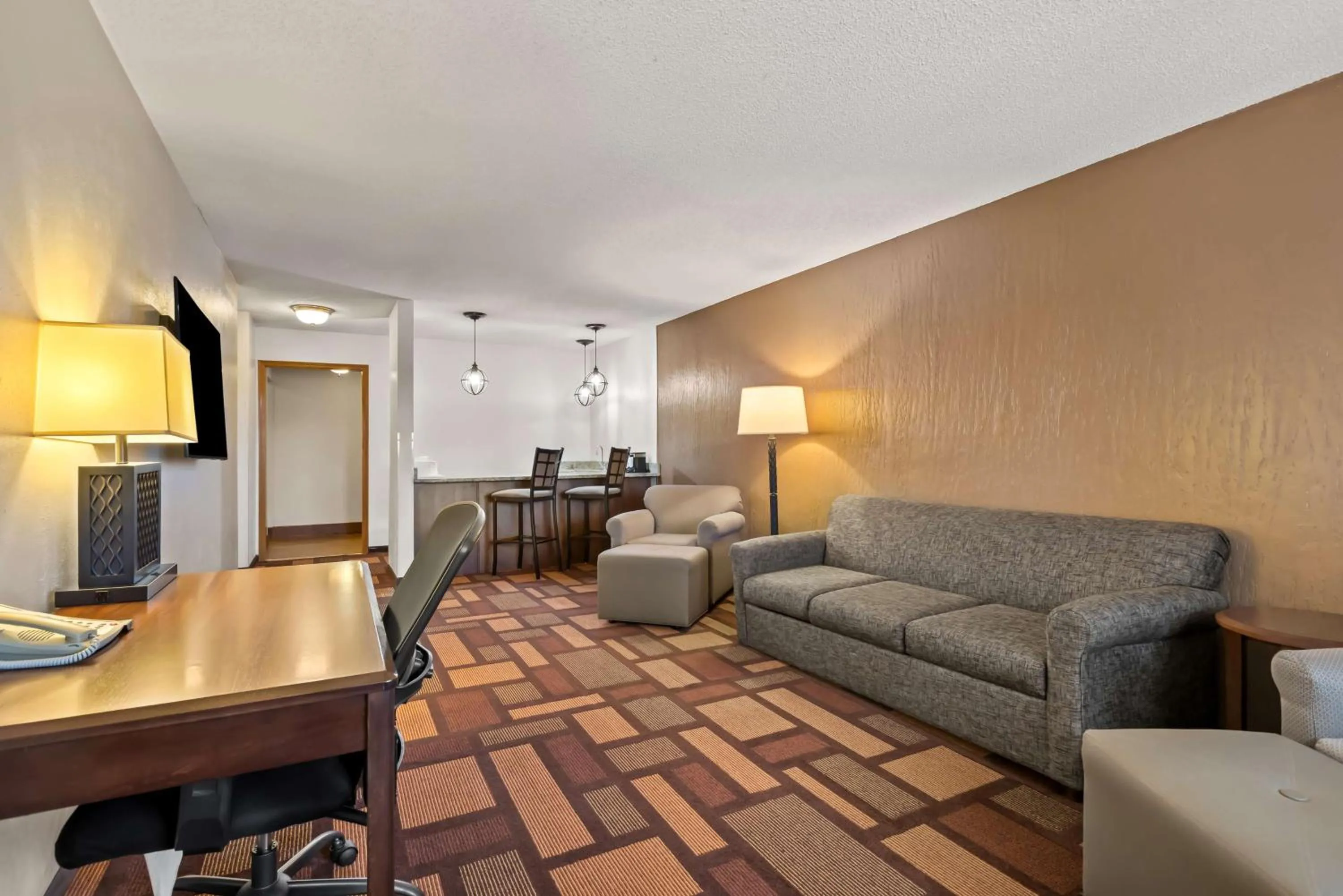 Photo of the whole room in Best Western Tower West Lodge