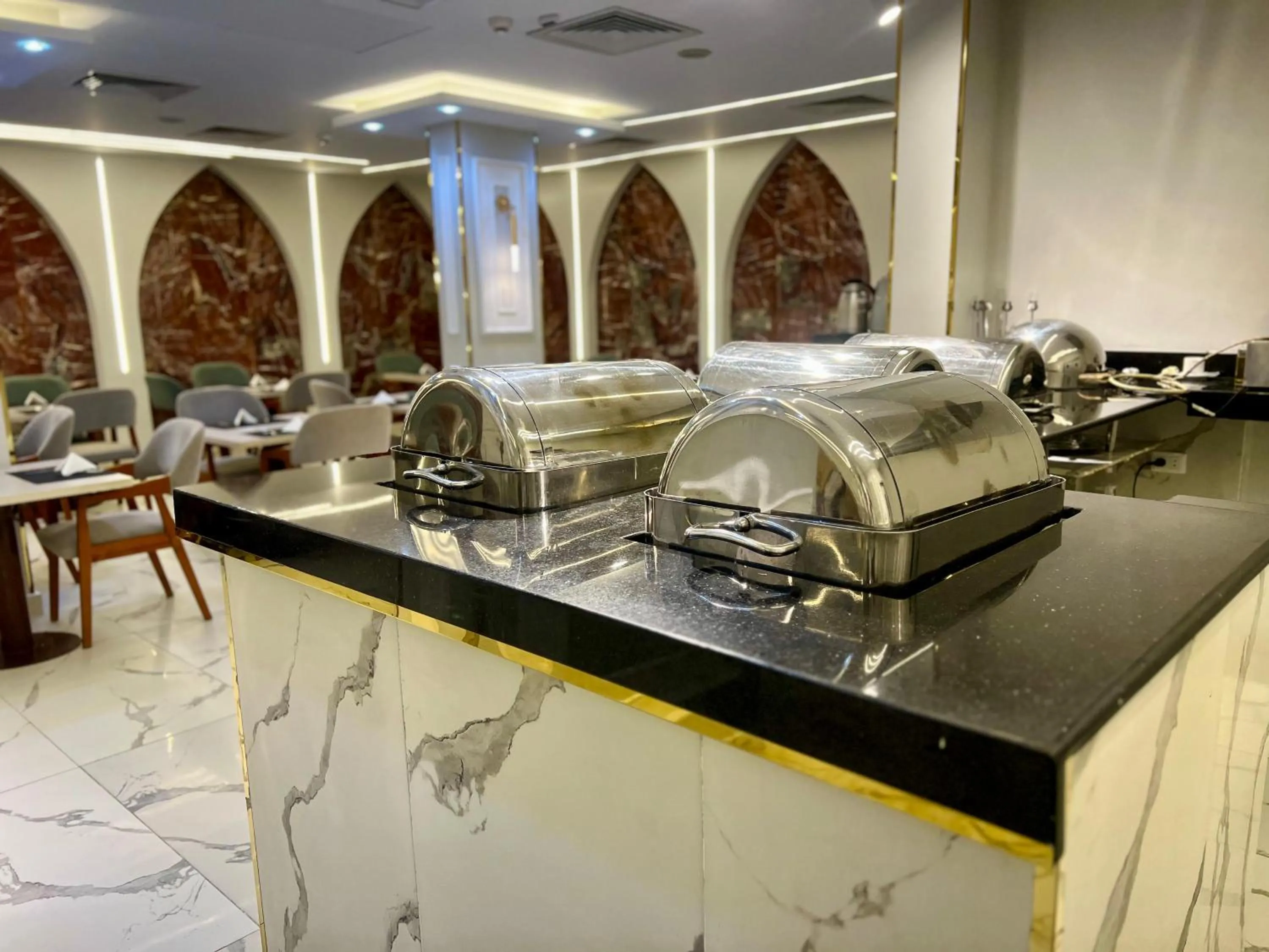 Restaurant/places to eat in Salma Hotel Cairo