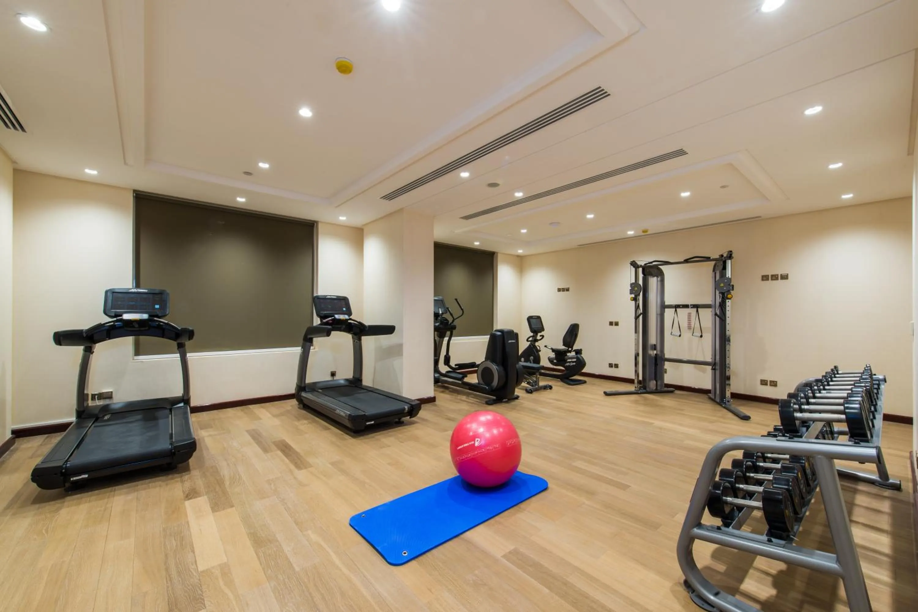 Fitness centre/facilities in Braira Al Wezarat